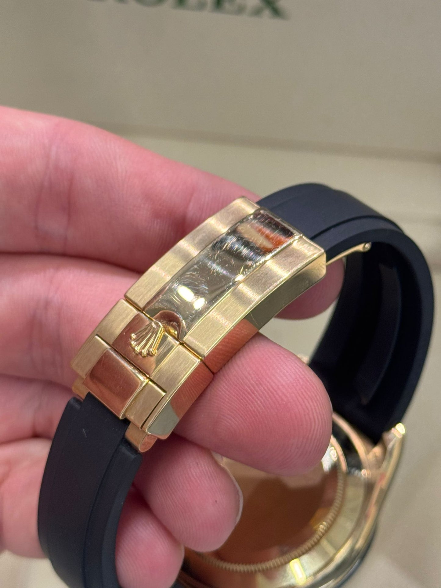 Rolex Yellow Gold Daytona Watch - 40 MM - Oysterflex Strap - Black Dial - 116518LN bkchof