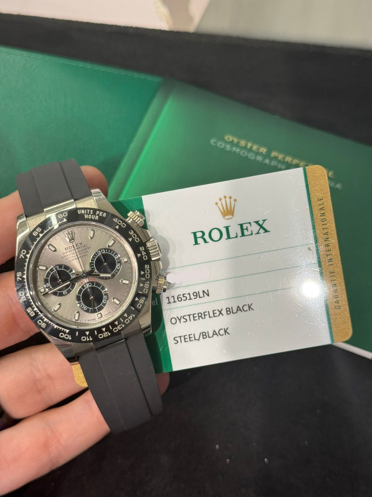 Rolex White Gold Daytona Watch - 40 MM - Oysterflex Strap - Silver Dial - 116519LN stbkof