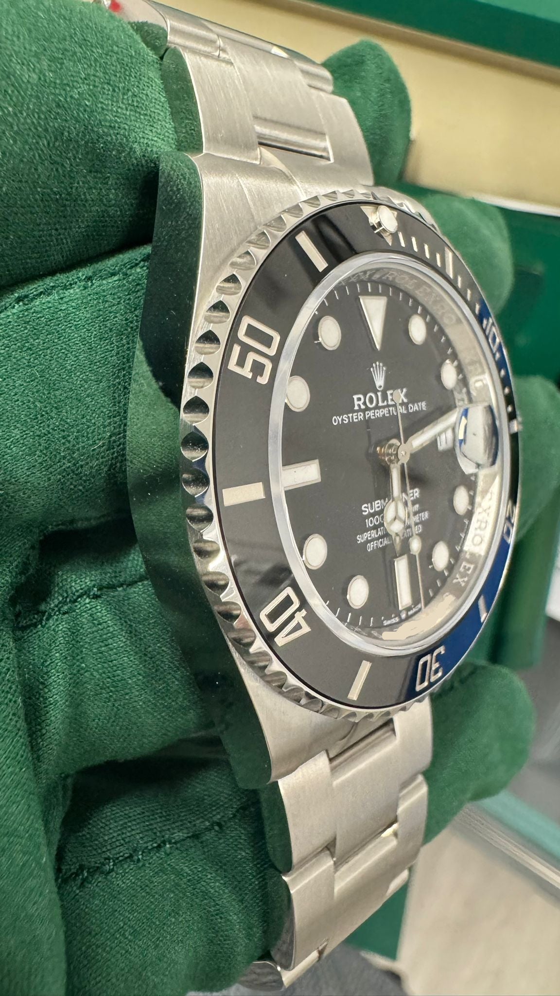 Rolex Oystersteel Submariner 41MM - Oyster Bracelet - Black Date Dial - 126610LN