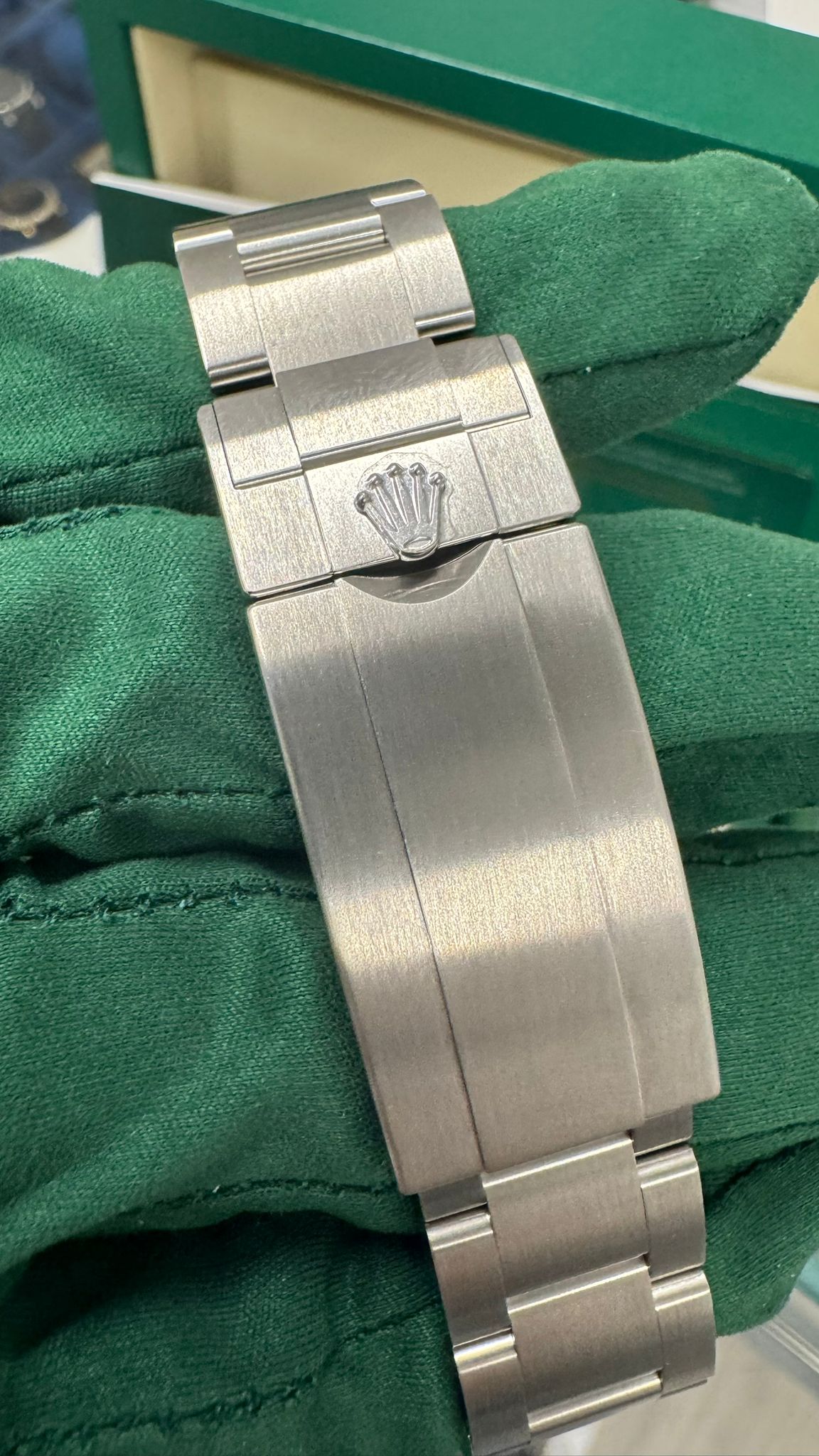 Rolex Oystersteel Submariner 41MM - Oyster Bracelet - Black Date Dial - 126610LN