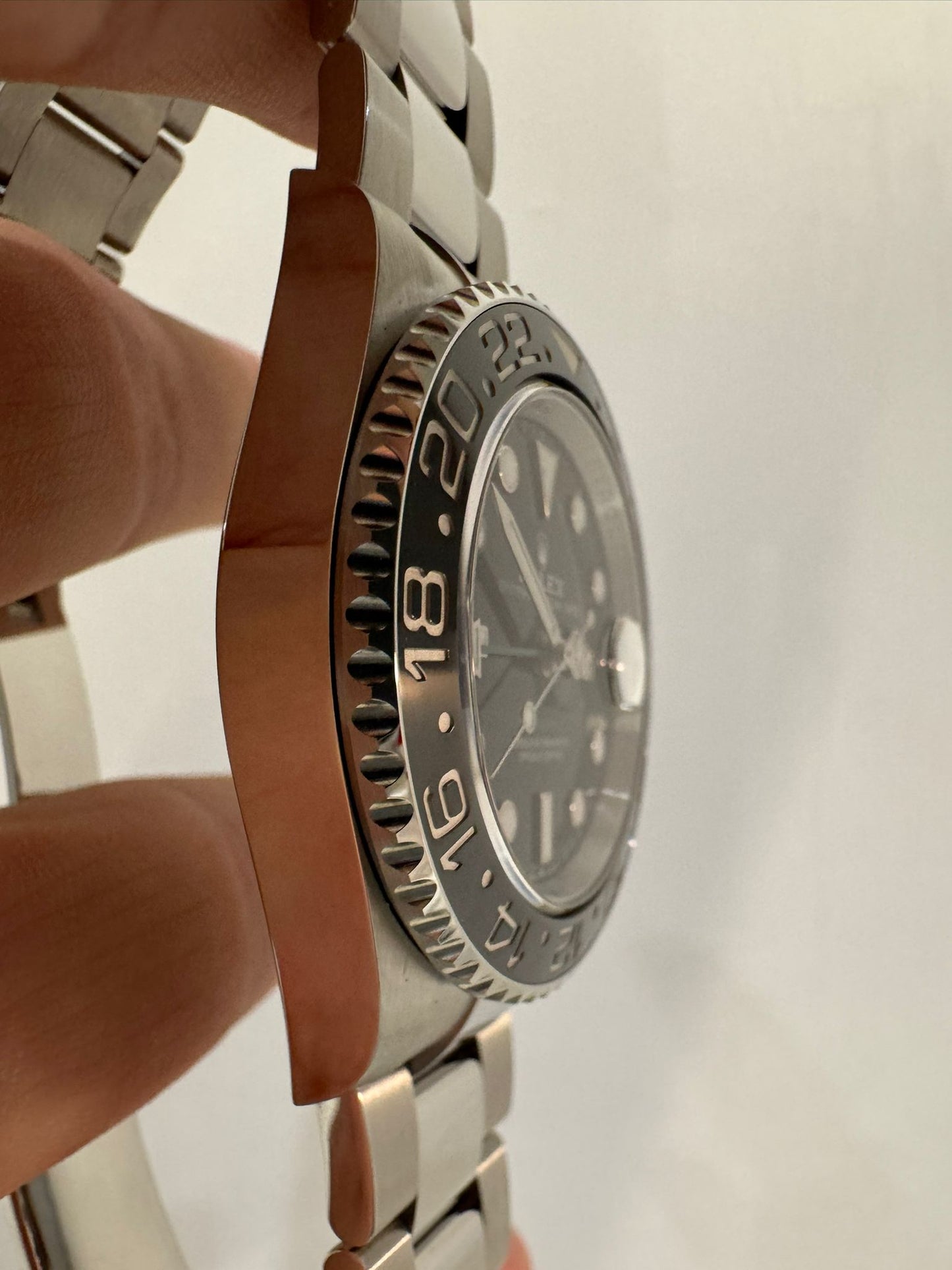 Rolex GMT-Master II - 40 MM - Stainless Steel - Black Dial - 126710GRNR