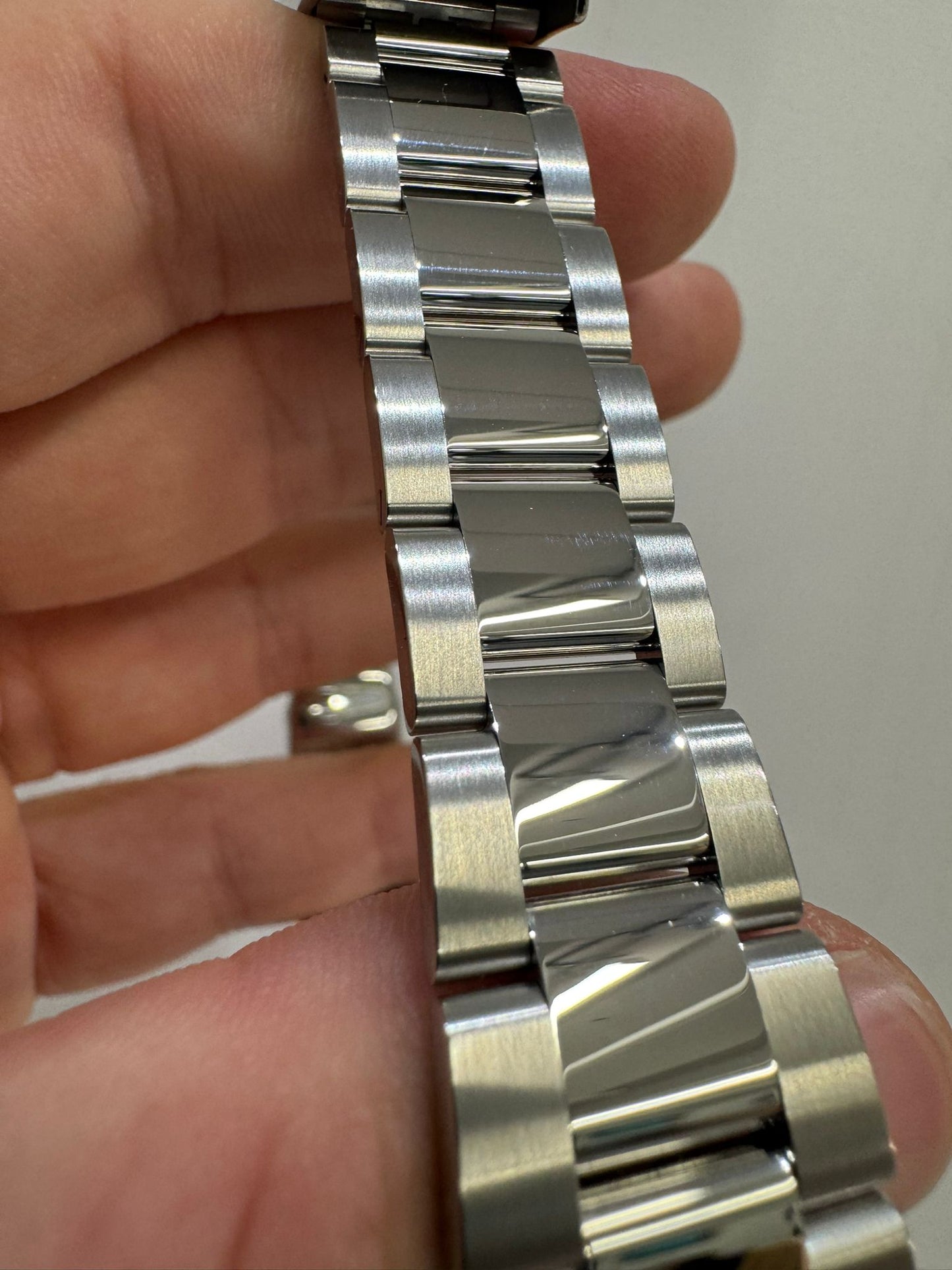 Rolex GMT-Master II - 40 MM - Stainless Steel - Black Dial - 126710GRNR