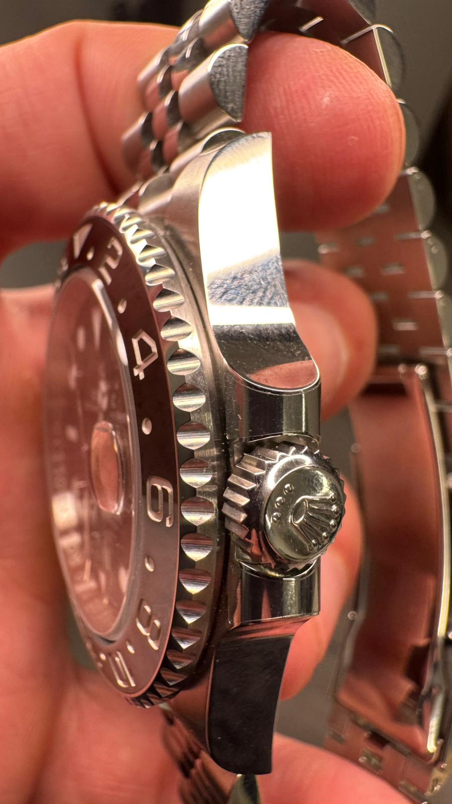 Rolex GMT-Master II - 40 MM - Stainless Steel - Black Dial - 126710GRNR JB