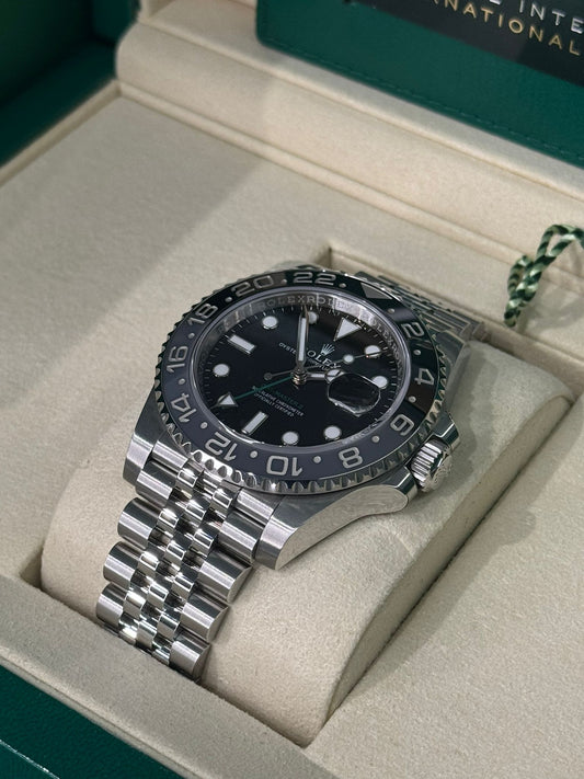 Rolex GMT-Master II - 40 MM - Stainless Steel - Black Dial - 126710GRNR JB