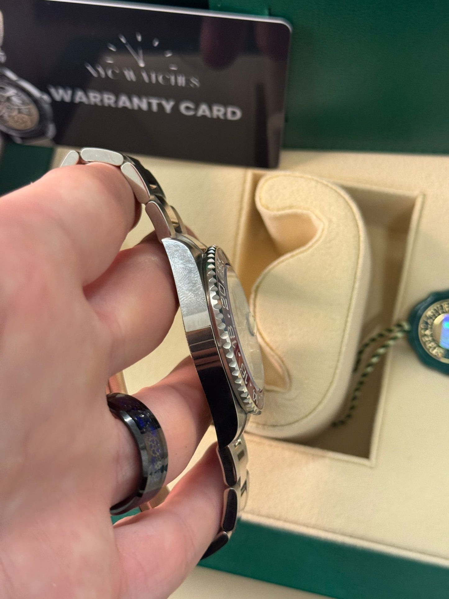Rolex Pepsi White Gold GMT-Master II Watch - 40 MM - Oyster Bracelet - Meteorite Dial - 126719BLRO mt