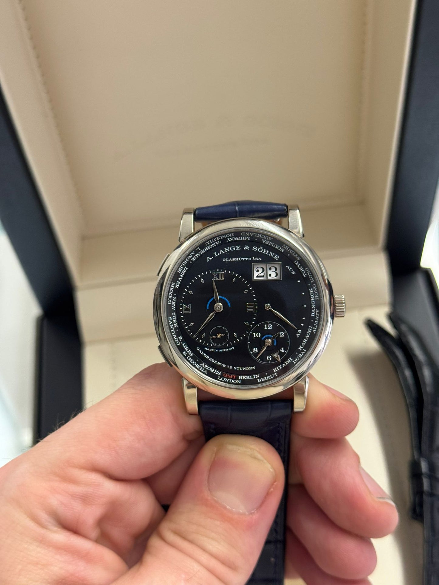 A.Lange & Söhne Lange 1 - 41.9 MM - White Gold - Black Dial - 136.029