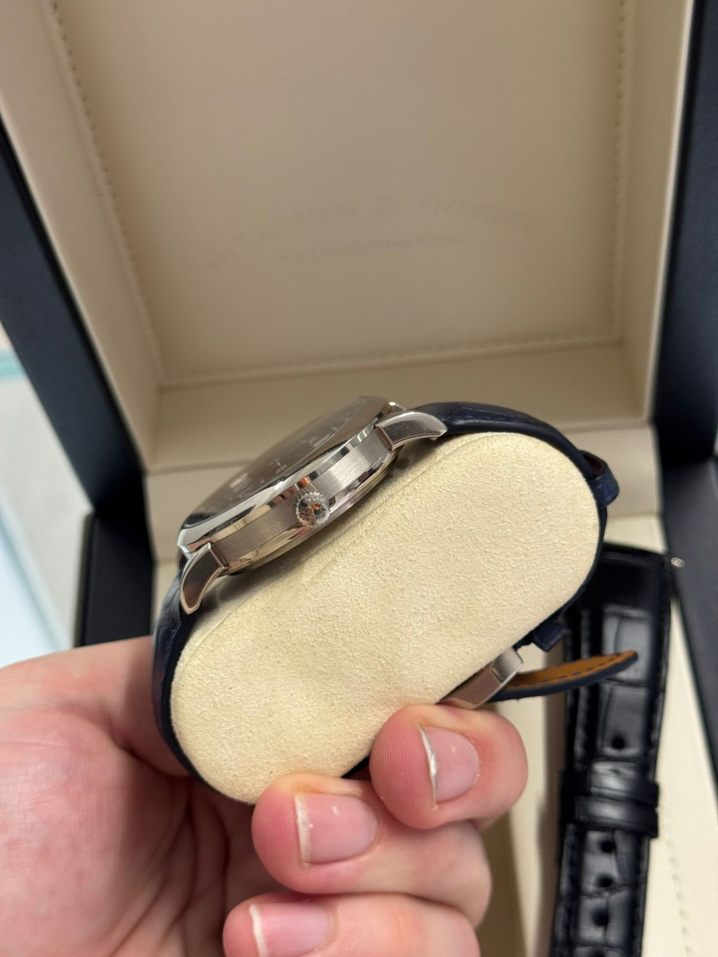 A.Lange & Söhne Lange 1 - 41.9 MM - White Gold - Black Dial - 136.029