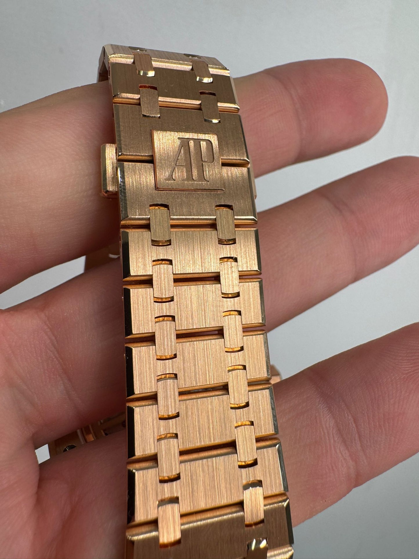 Audemars Piguet Royal Oak Pink Gold Selfwinding 41 MM - Pink Gold Bracelet - Black Dial - 15510OR.OO.1320OR.04