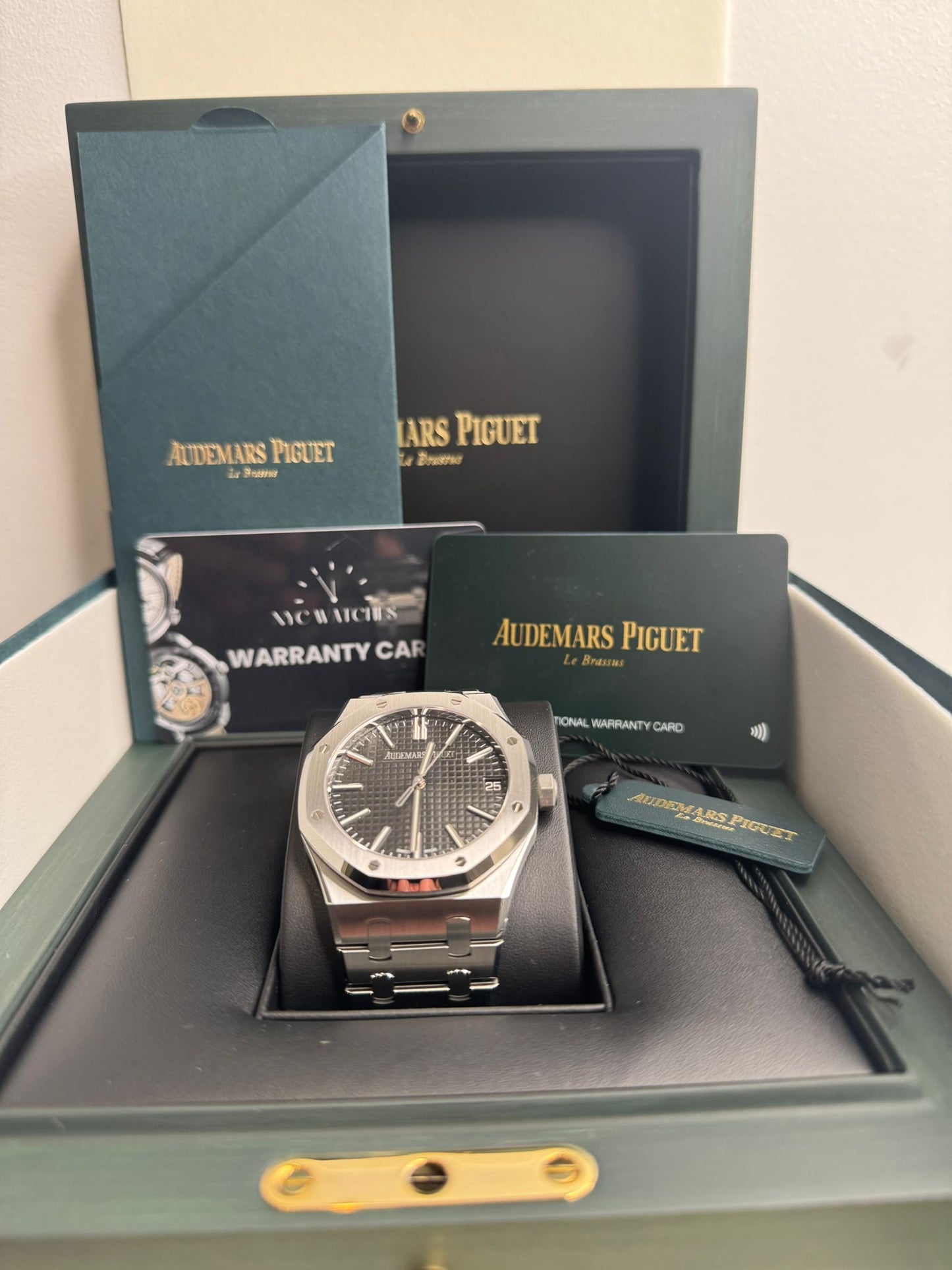 Audemars Piguet - Royal Oak - 41 MM - Steel - 15510ST.OO.1320ST.07