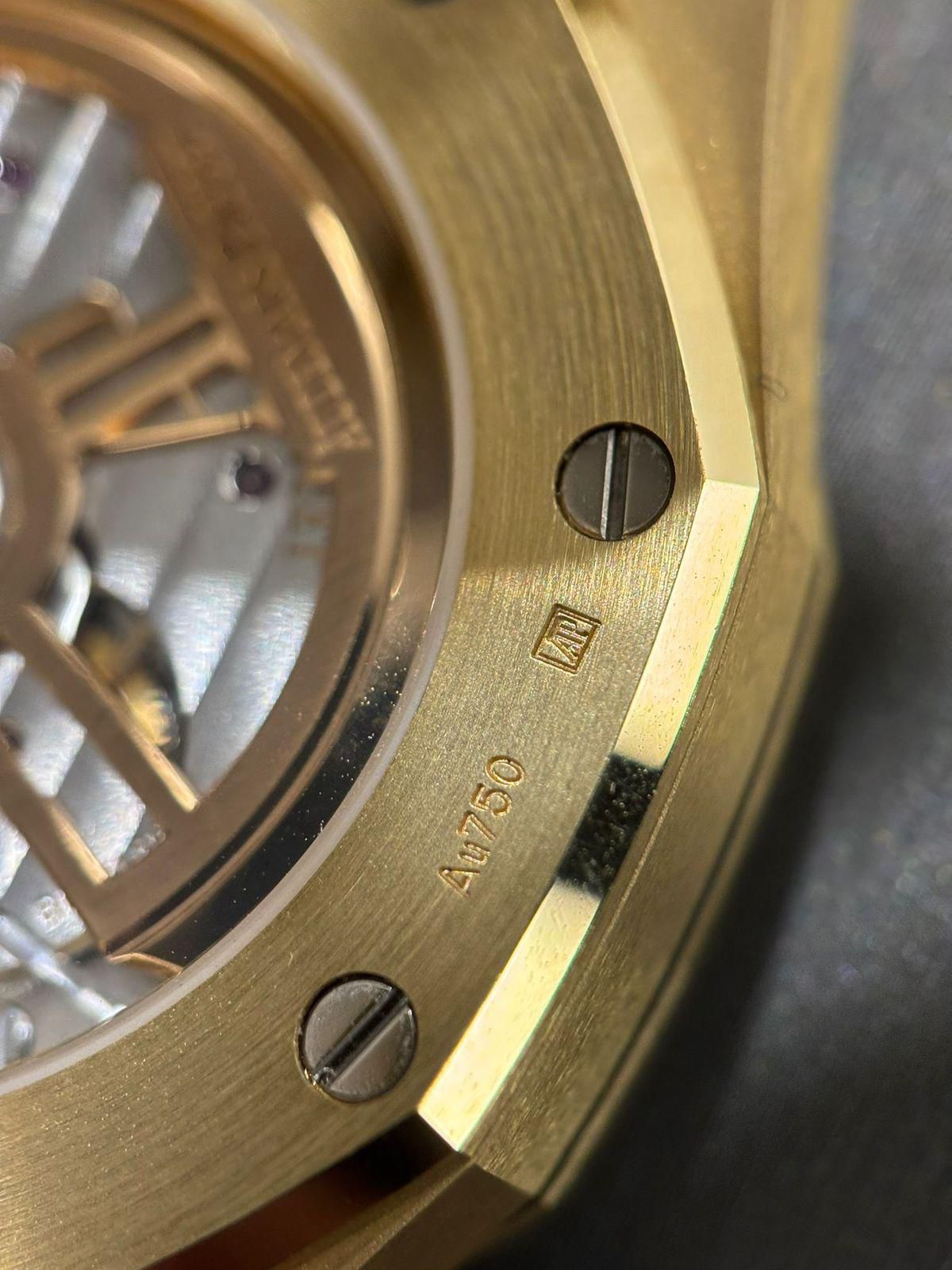Audemars Piguet - Royal Oak - 37 MM - Yellow Gold - Limited Edition - Turquoise Dial - 15550BA.OO.1356BA.01