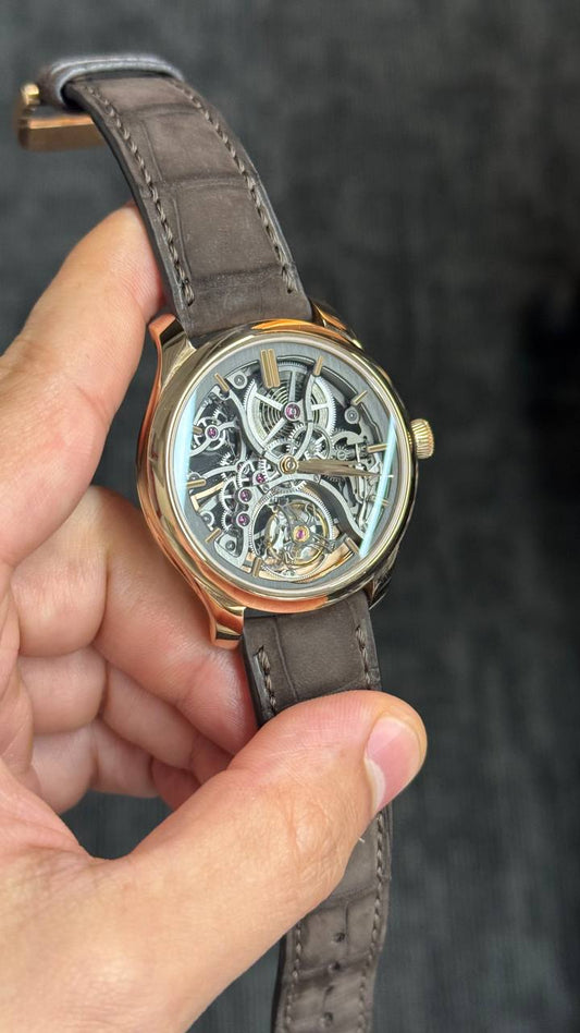 H. Moser & Cie Endeavour Tourbillon Skeleton - 40 MM - Red Gold - Skeleton Dial - Leather Bracelet - 1814-0400