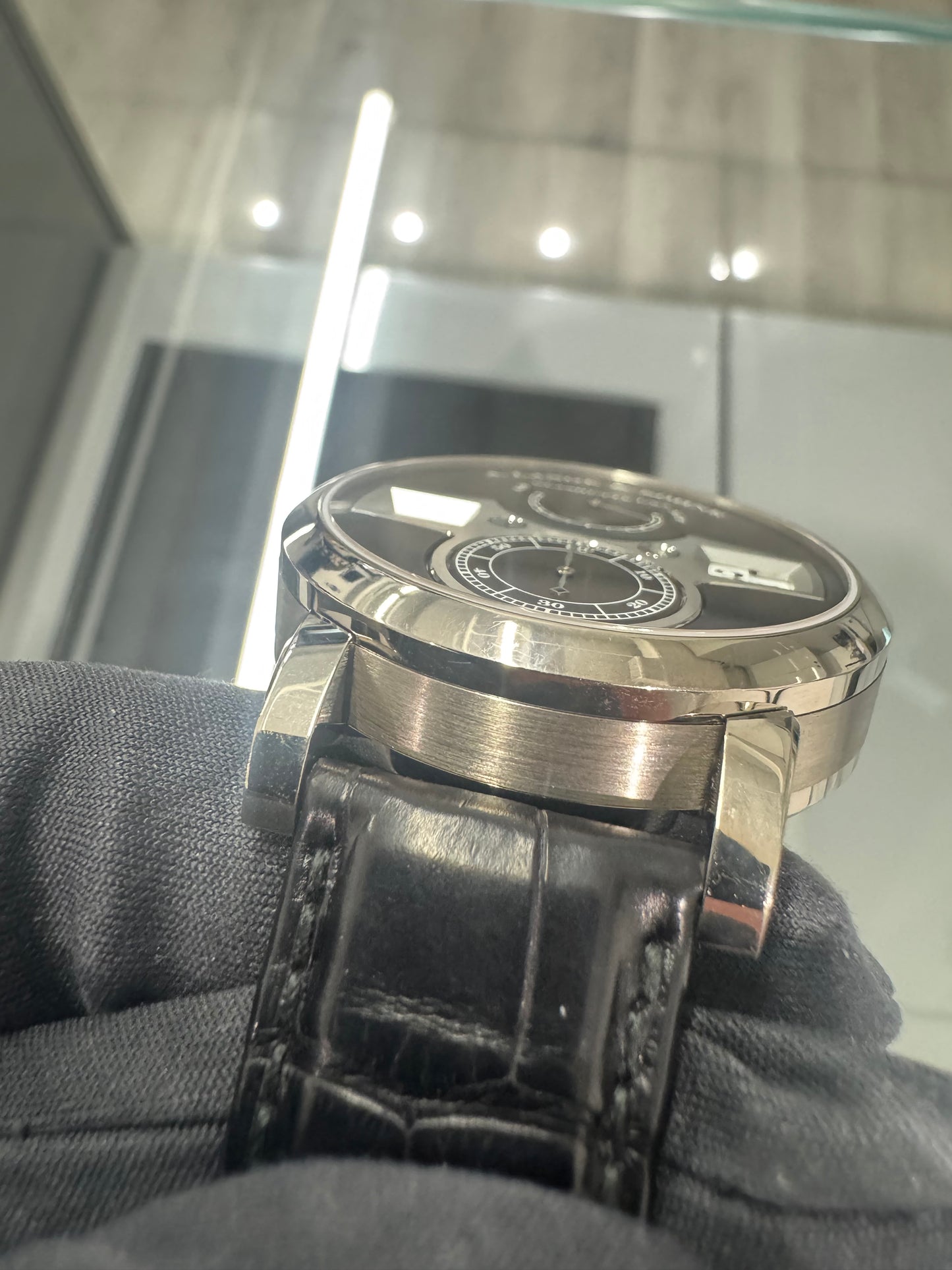 A.Lange & Söhne Zeitwerk - 41.9 MM - White Gold - Black Dial - 140.029