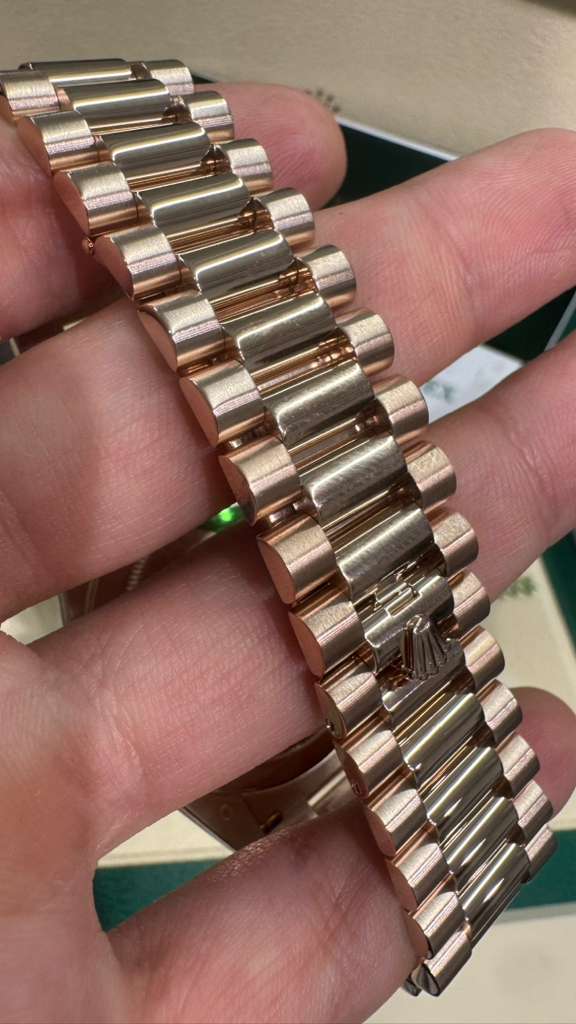 Rolex Presidential Everose Gold Day-Date 40MM - President Bracelet Watch - Olive Roman Dial - 228235-0025