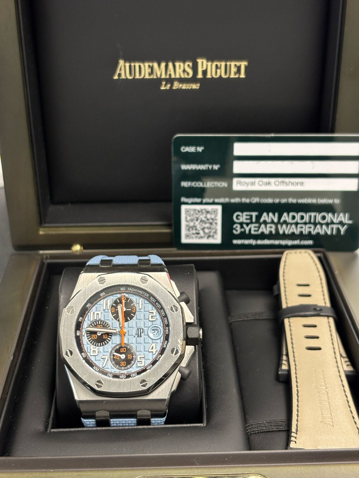 Audemars Piguet Royal Oak Offshore Stainless Steel Selfwinding Chronograph 42 MM - Blue Rubber Strap - Blue Dial - 26238ST.OO.A340CA.01