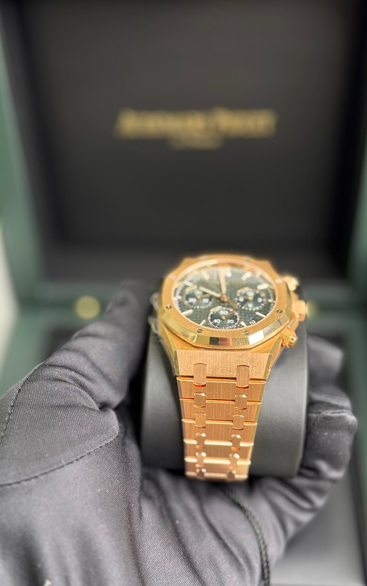 Audemars Piguet - Royal Oak - 41 MM - Rose Gold - 26240OR.OO.1320OR.04