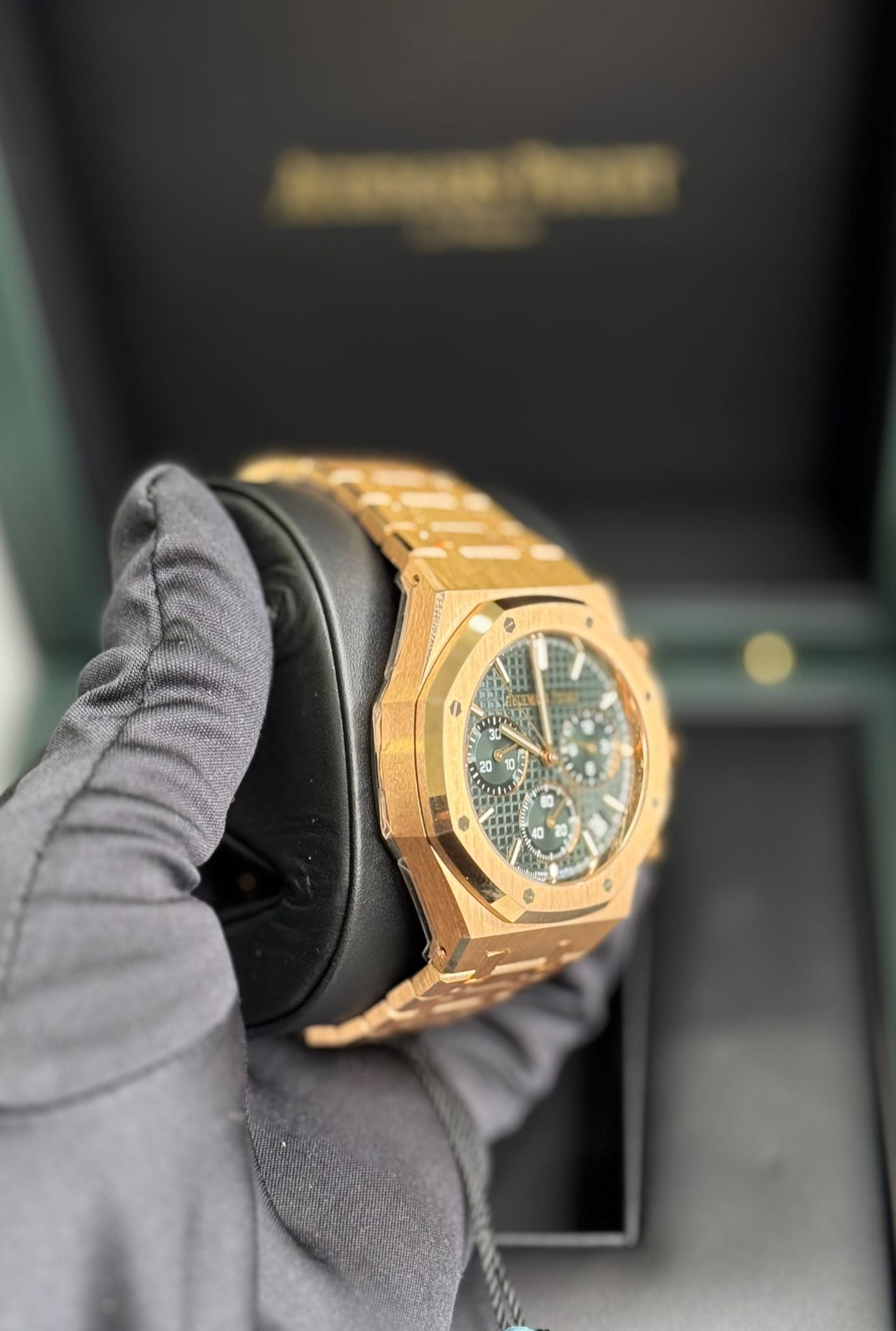 Audemars Piguet - Royal Oak - 41 MM - Rose Gold - 26240OR.OO.1320OR.04