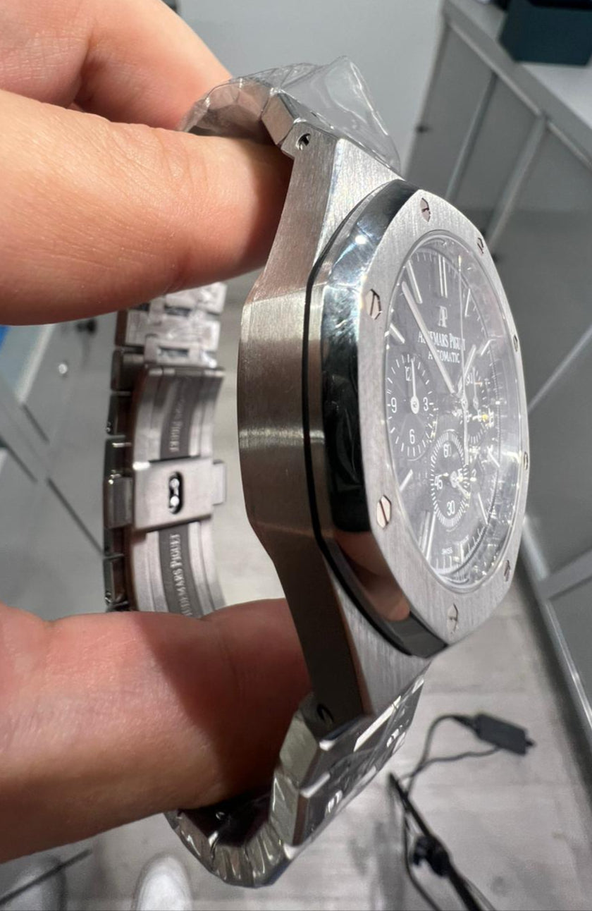 Audemars Piguet - Royal Oak - 41 MM - Steel - 26320ST.OO.1220ST.01