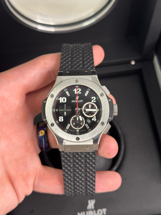 Hublot - Big Bang - 44 MM - Stainless Steel - Black Dial - 301.SX.130.RX