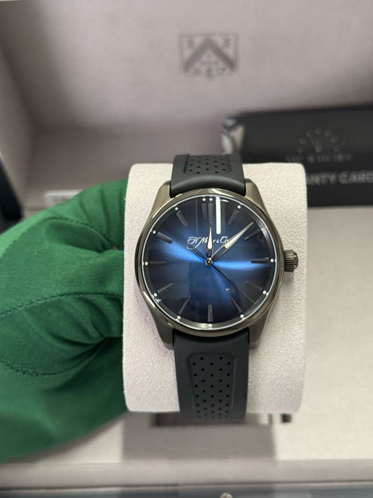 H. Moser & Cie Pioneer Centre Seconds Coated Stainless Steel 43 MM - Black Rubber Strap - Blue Dial - Black Rubber Strap 3200-1205