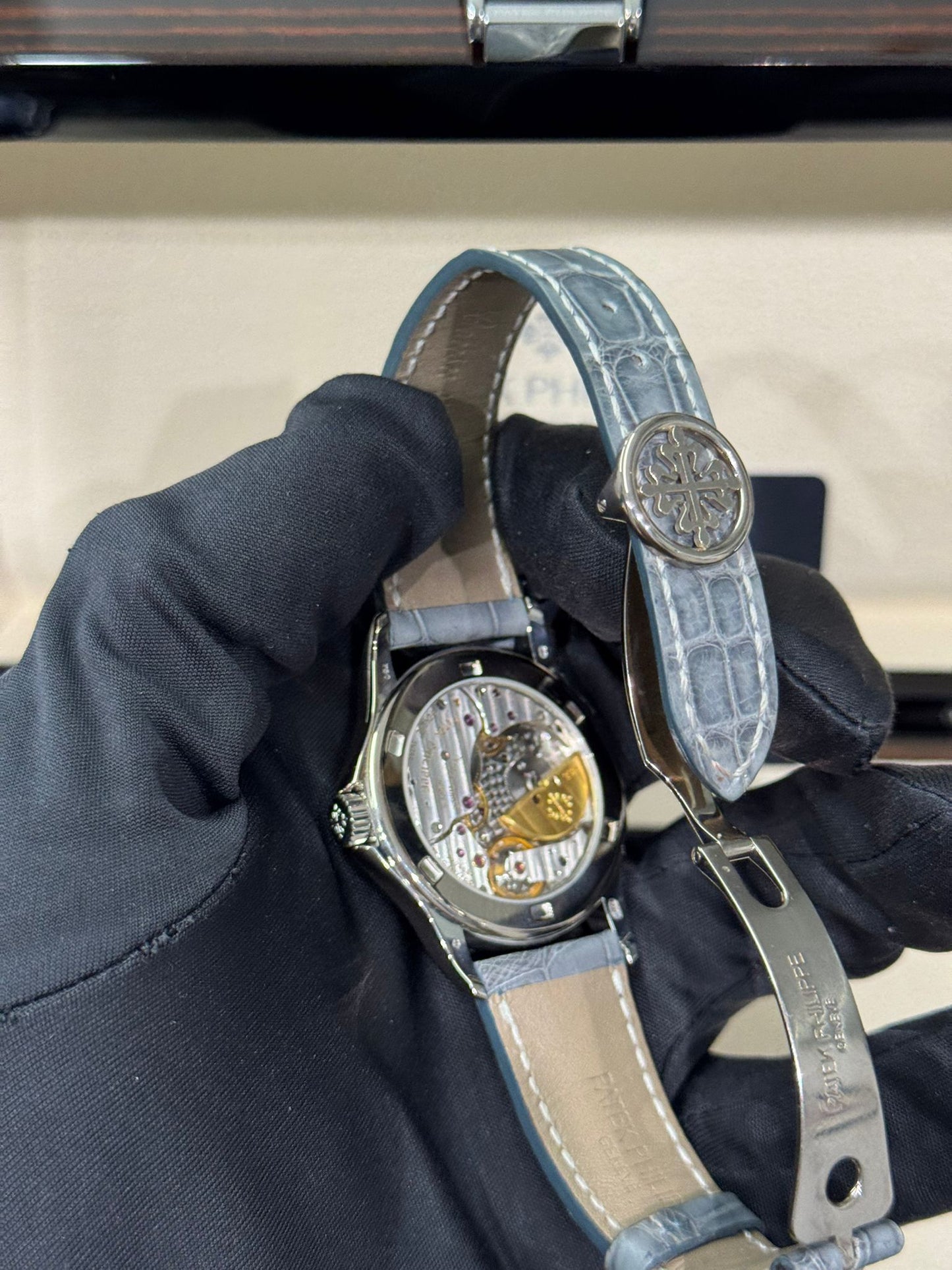 Patek Philippe Complications - World Time - 38 MM - White Gold - 5110G