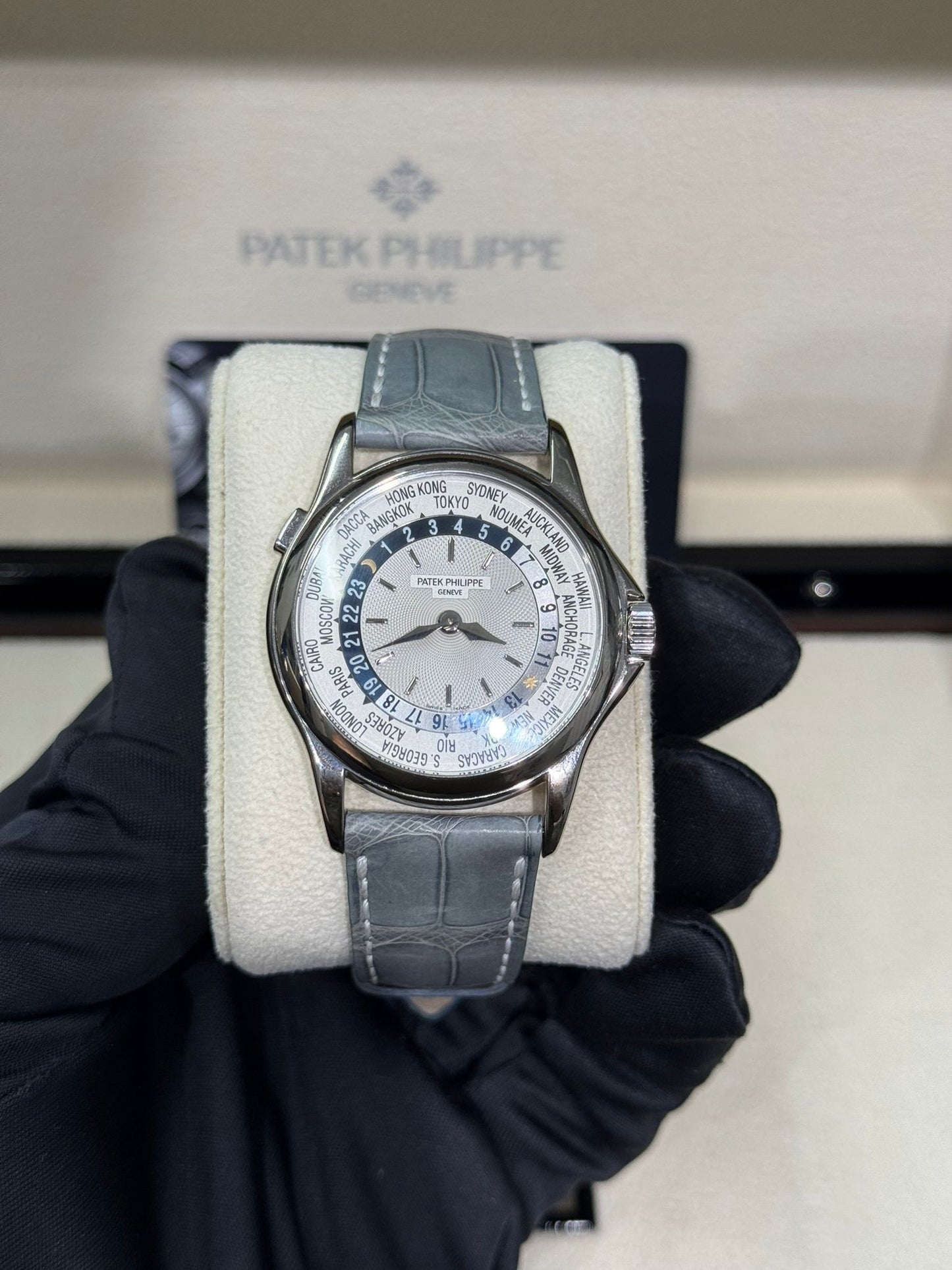 Patek Philippe Complications - World Time - 38 MM - White Gold - 5110G