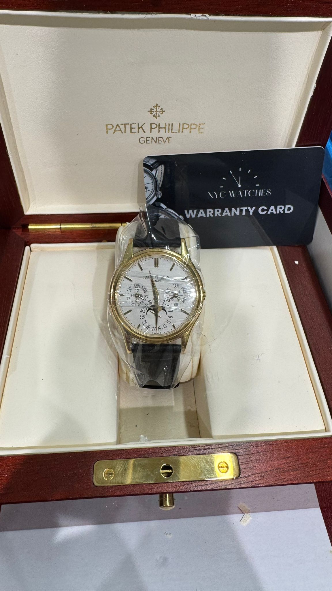 Patek Philippe Grand Complications - Moonphase and Perpetual Calendar - 37.2 MM - Yellow Gold - Silver Dial - Brown Leather Strap - 5140J-001