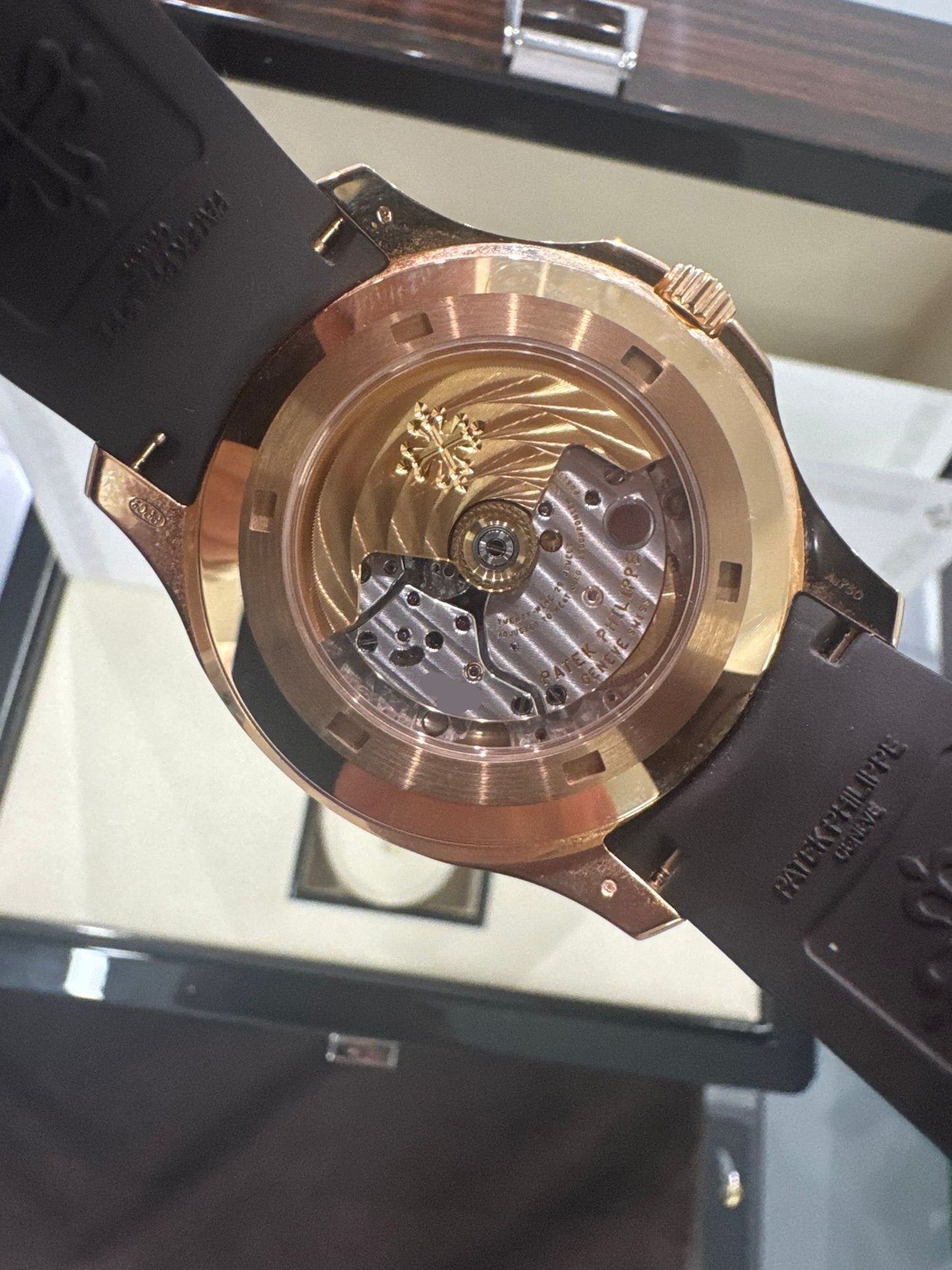 Patek Philippe Aquanaut - 40MM - Rose Gold - 5167R-001