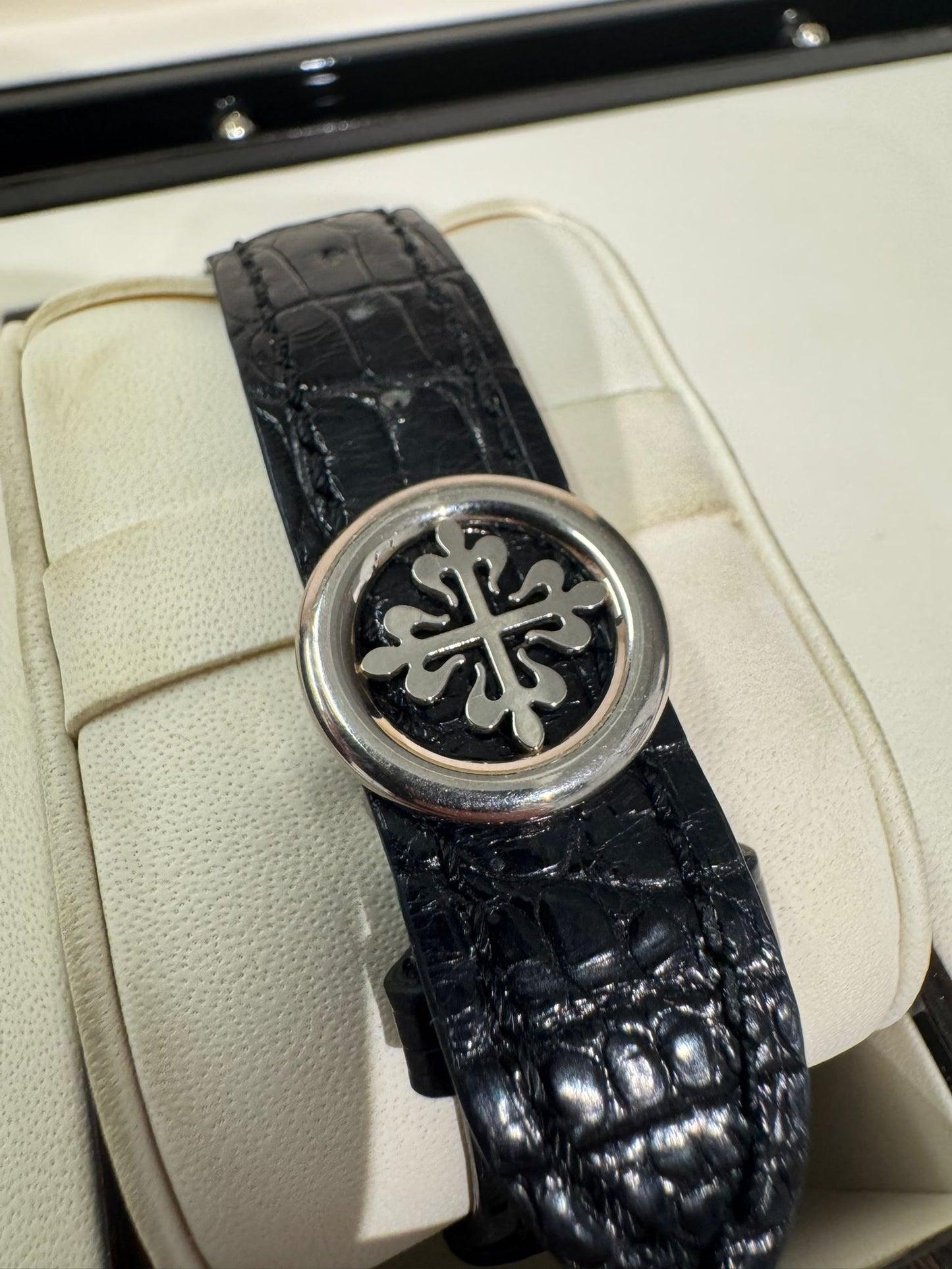 Patek Philippe Complications - Chronograph - 39 MM - White Gold - Black Dial - Leather Bracelet - 5170G-010