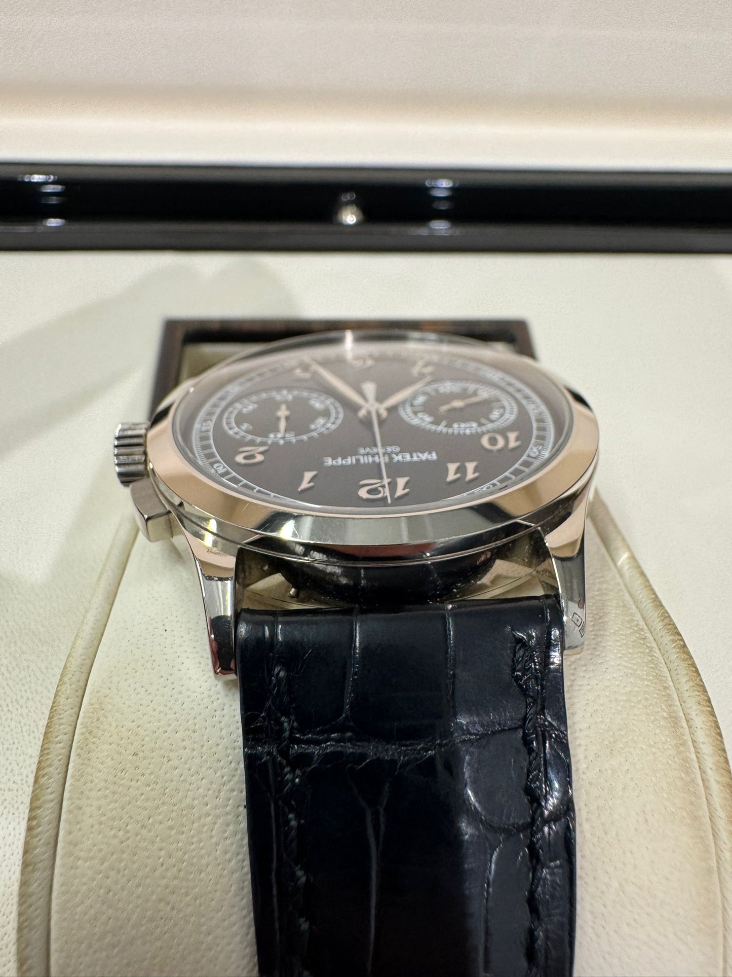Patek Philippe Complications - Chronograph - 39 MM - White Gold - Black Dial - Leather Bracelet - 5170G-010