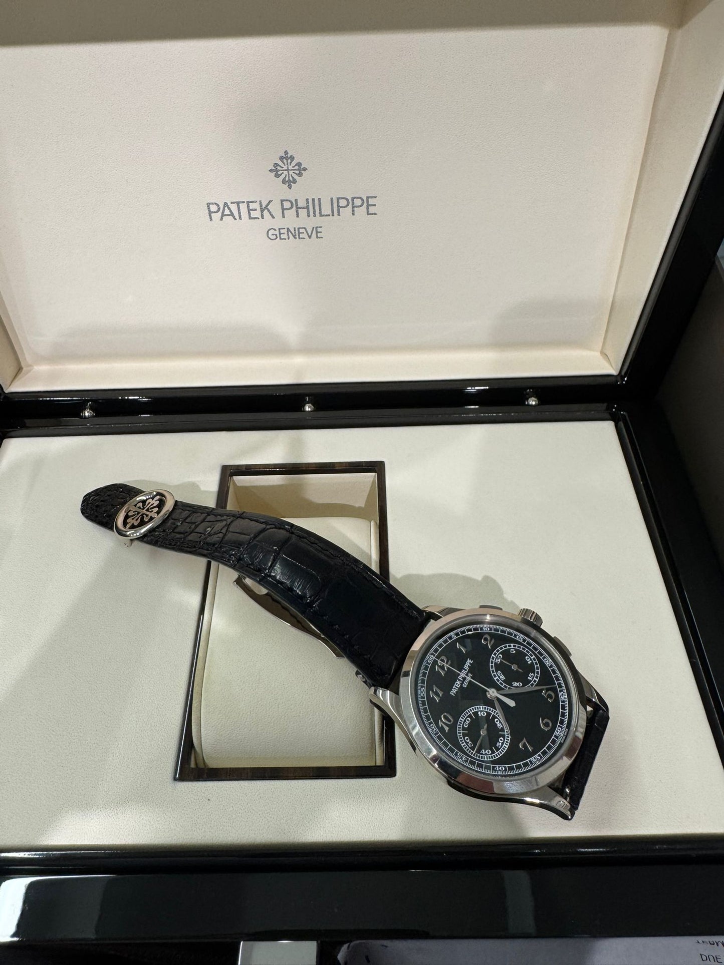 Patek Philippe Complications - Chronograph - 39 MM - White Gold - Black Dial - Leather Bracelet - 5170G-010