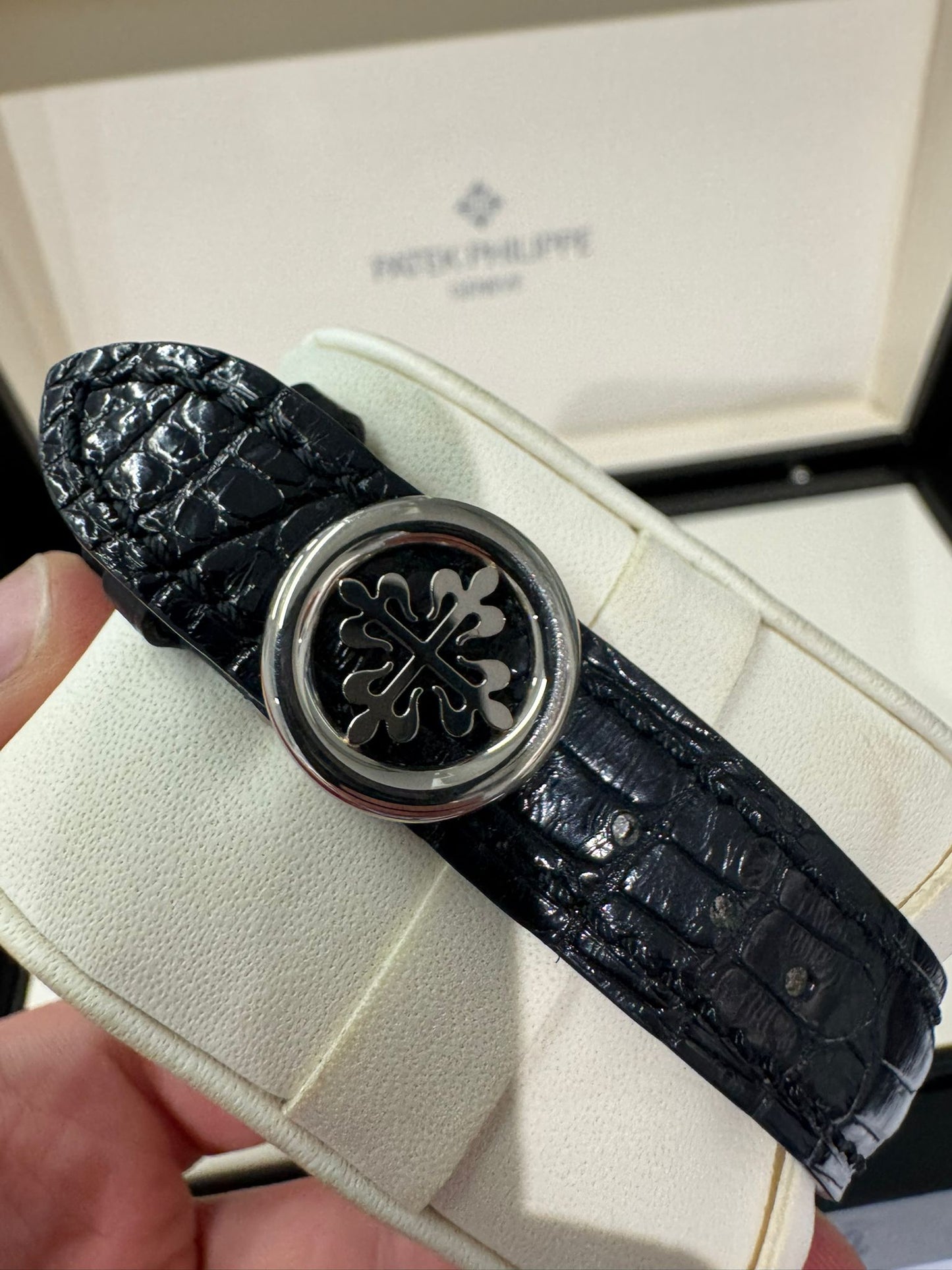 Patek Philippe Complications - Chronograph - 39 MM - White Gold - Black Dial - Leather Bracelet - 5170G-010