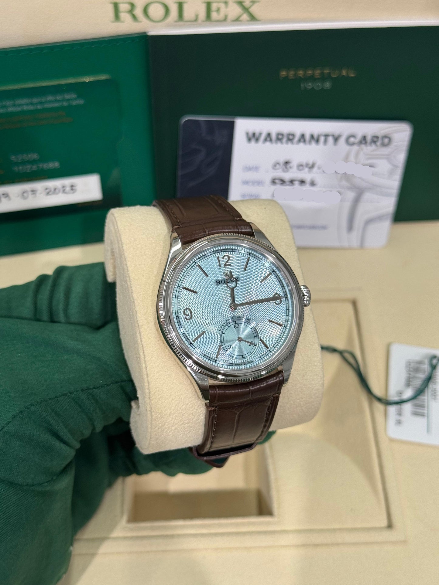Rolex 1908 - 39 MM - Platinum - Blue Dial - 52506 Br