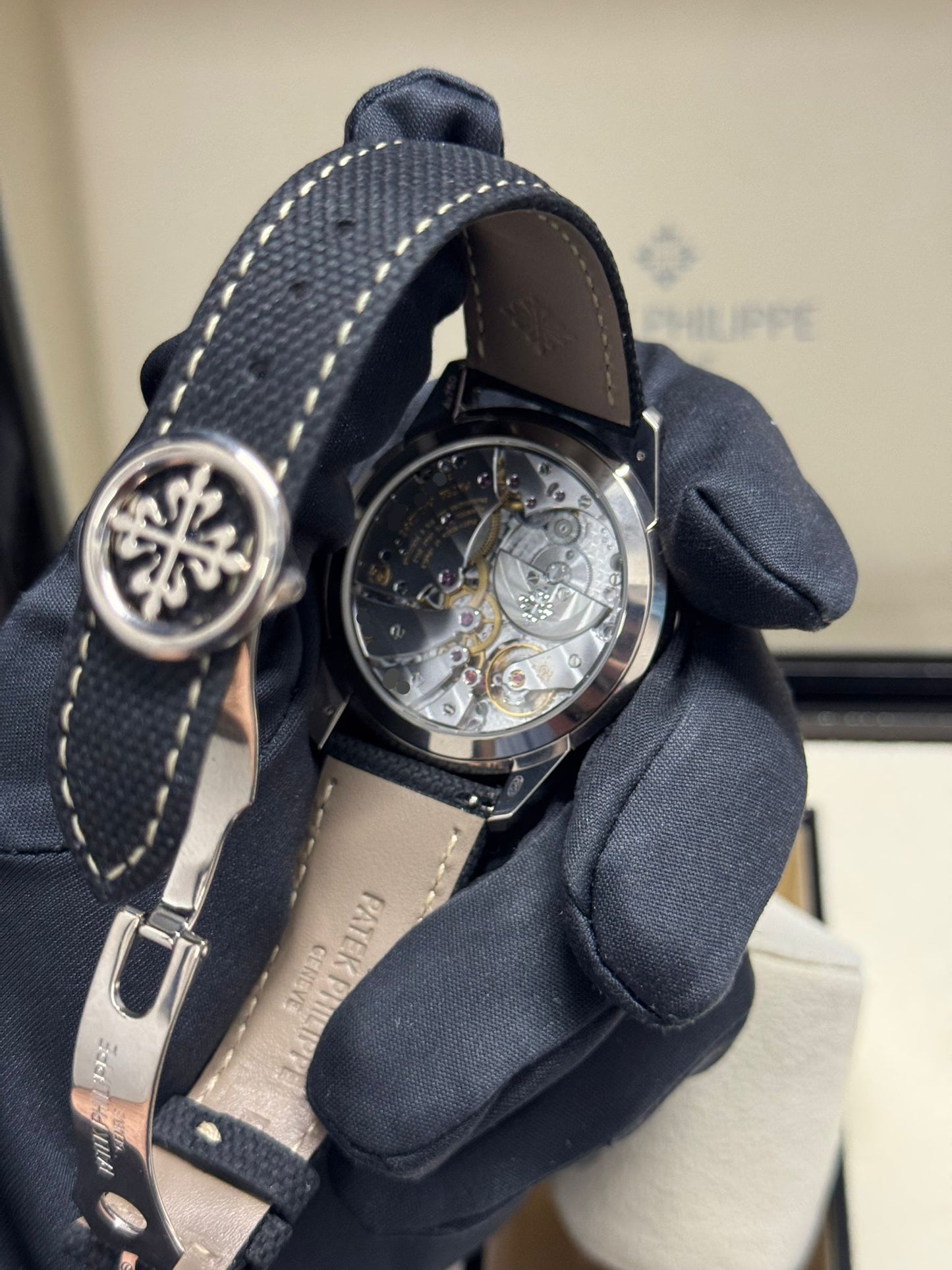 Patek Philippe Complications - Moonphase - White Gold - 41 MM - 5326G-001