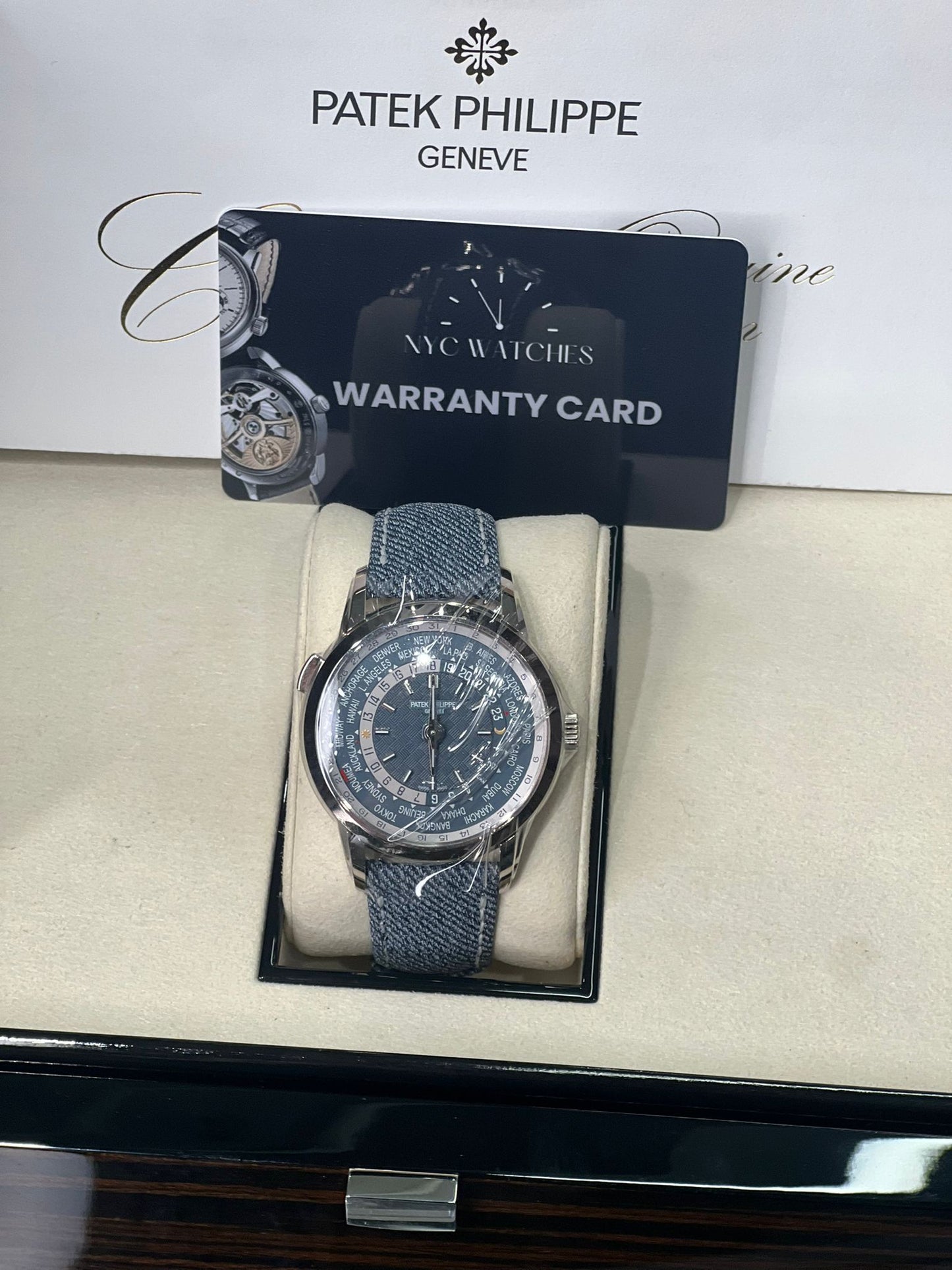 Patek Philippe Complications - World Time - White Gold - 40 MM - 5330G/001