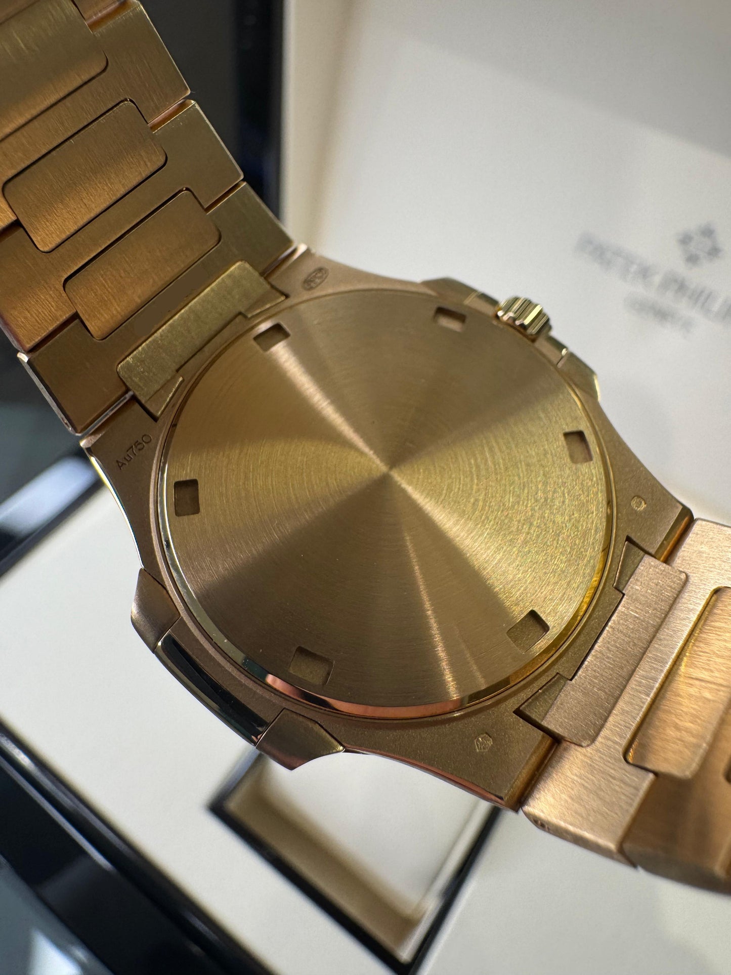 Patek Philippe Nautilus - 32MM - Rose Gold Bracelet - 7010/1R-012