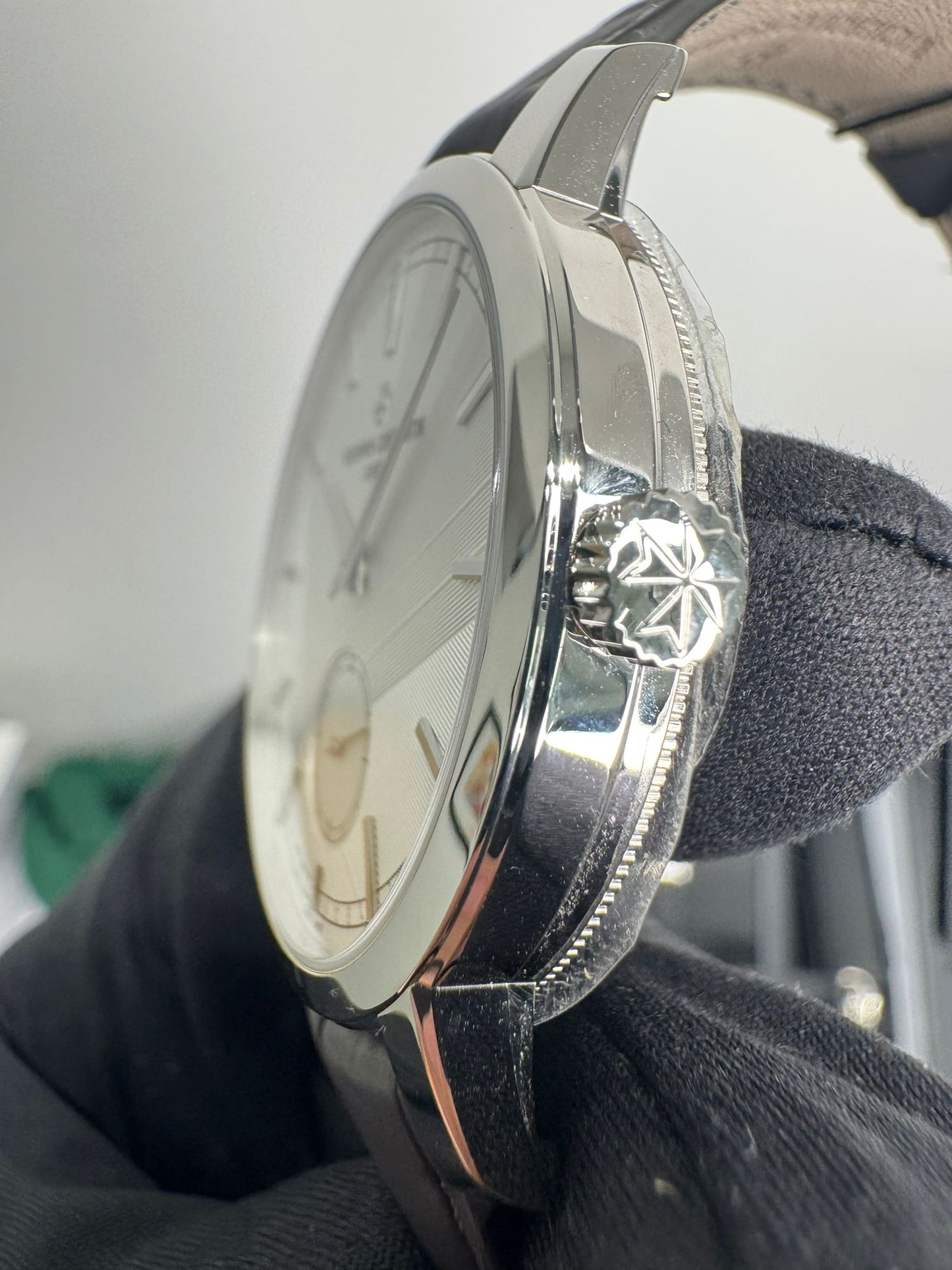 Vacheron Constantin Traditionnelle Platinum 38 MM - Black Leather Strap - Silver Dial - 82172/000P-H062