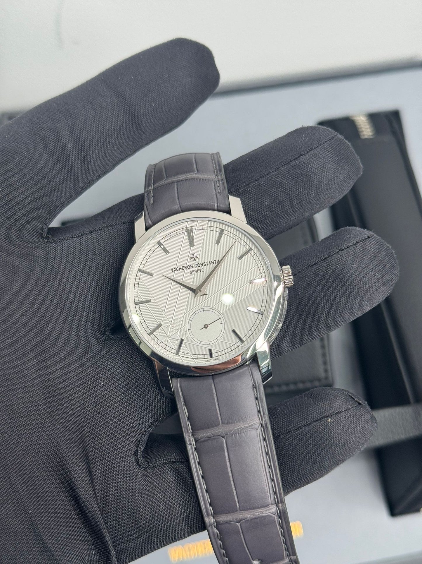 Vacheron Constantin Traditionnelle Platinum 38 MM - Black Leather Strap - Silver Dial - 82172/000P-H062