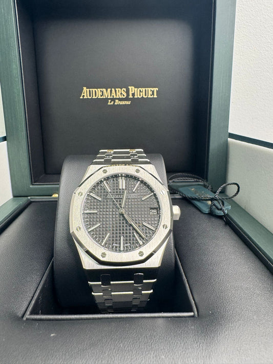Audemars Piguet - Royal Oak - 41 MM - Steel - 15510ST.OO.1320ST.07
