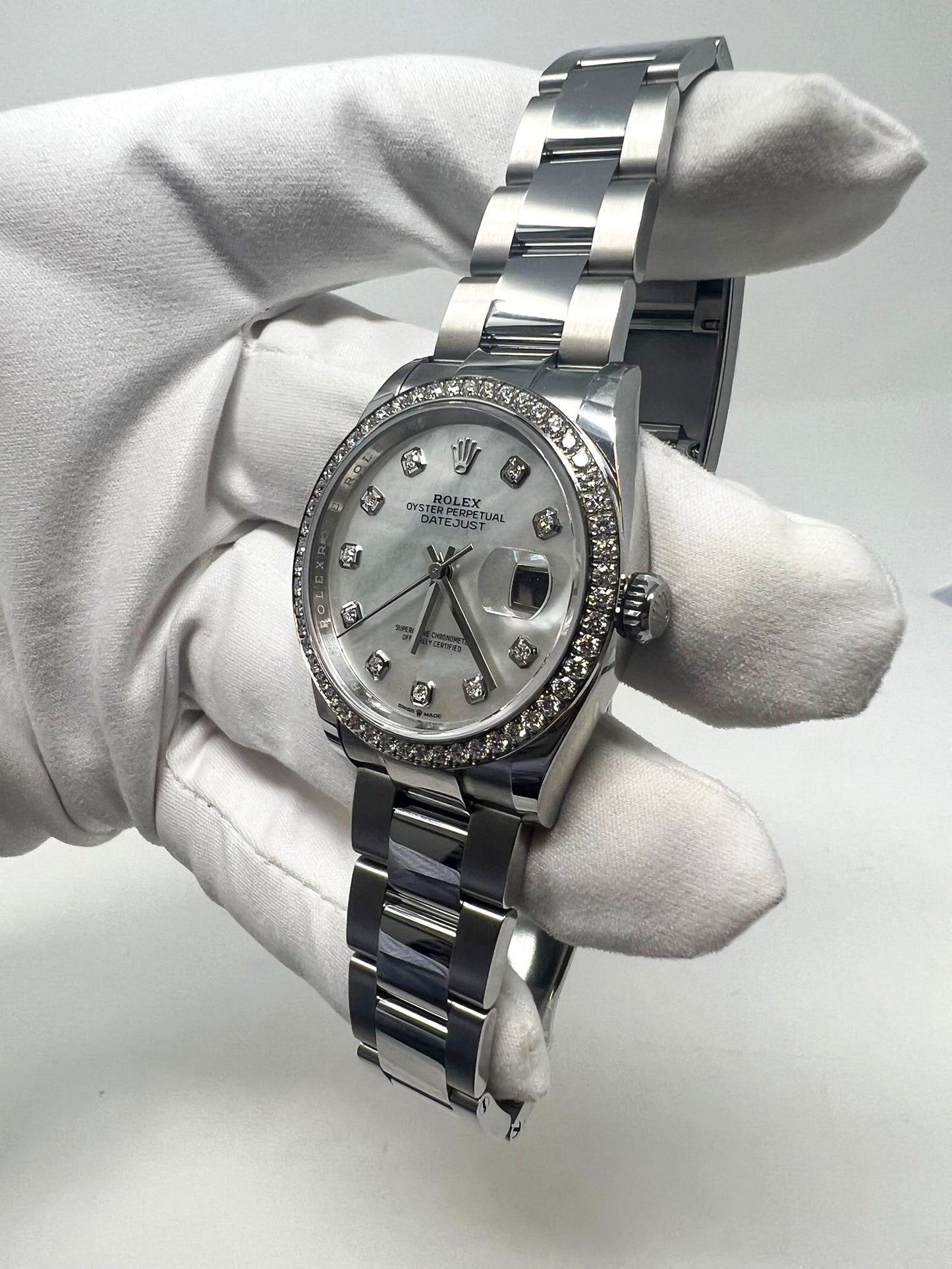 Rolex Stainless Steel And White Gold Datejust - 36 MM - Oyster Bracelet - Diamond Bezel - Mother of Pearl Diamond Dial - 126284RBR mdo