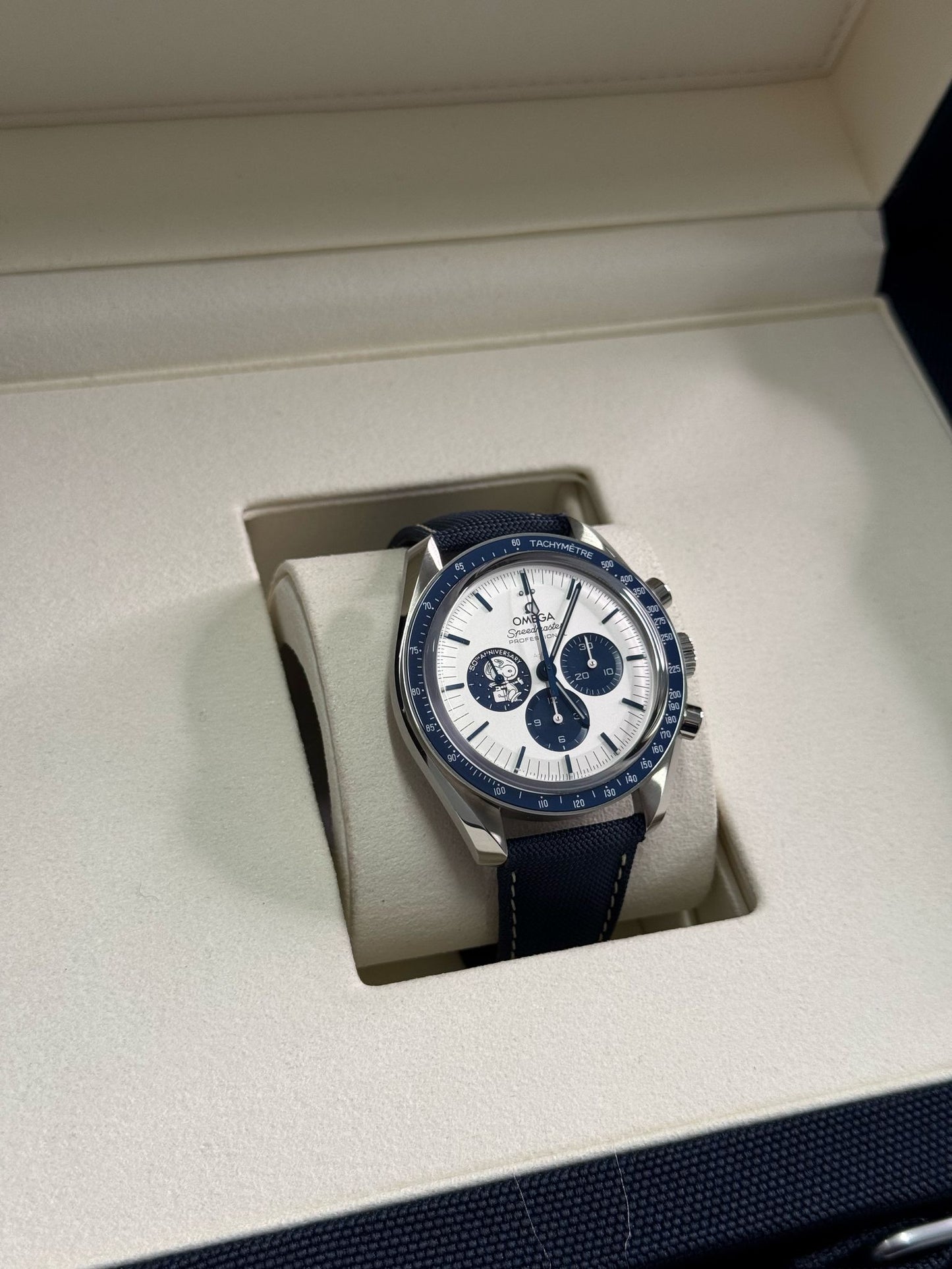 Omega Speedmaster "Silver Snoopy Award" 50th Anniversary Stainless Steel 42 MM - Coated Nylon Fabric Bracelet - Silver Dial - 310.32.42.50.02.001