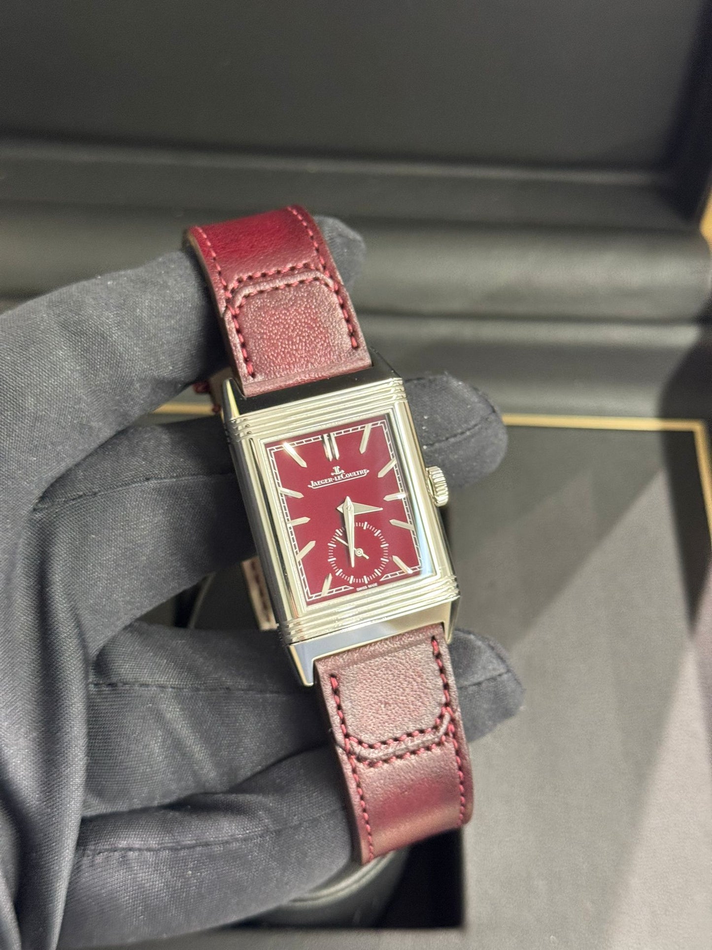 JLC - Reverso Tribute Monoface Small Seconds - 45.6 MM x 27.4 MM - Stainless Steel - Burgundy Dial - Burgundy Leather Strap - JLC Q397846J