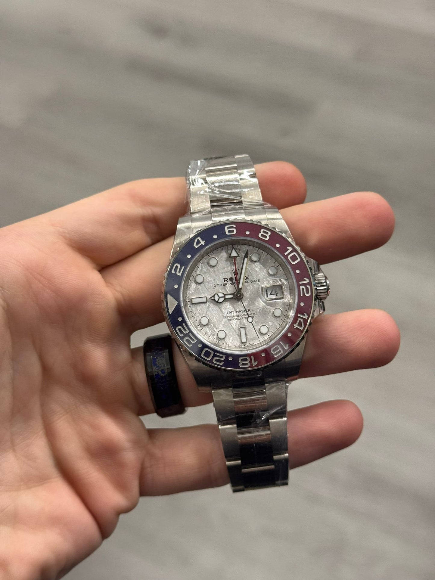 Rolex Pepsi White Gold GMT-Master II Watch - 40 MM - Oyster Bracelet - Meteorite Dial - 126719BLRO mt