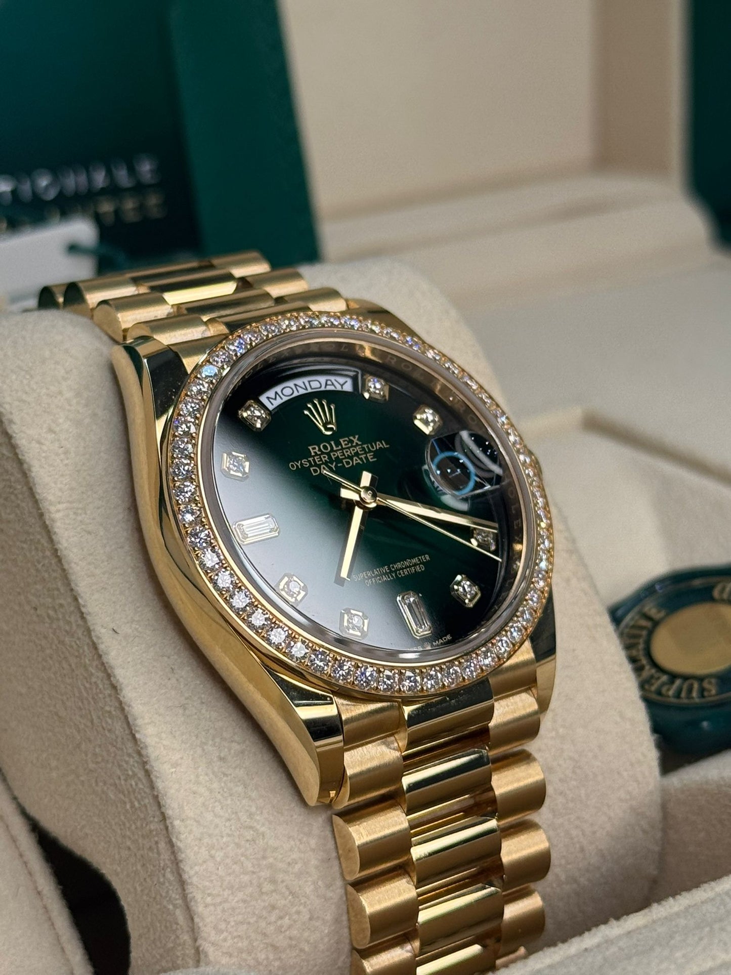 Rolex Presidential Yellow Gold Day-Date 36MM - President Bracelet Watch - Green Ombre´ Diamond Dial - 128348RBR godp