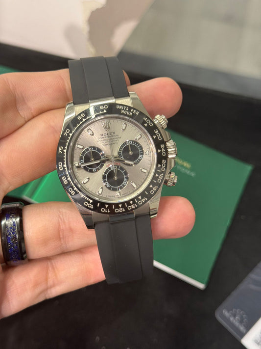 Rolex White Gold Daytona Watch - 40 MM - Oysterflex Strap - Silver Dial - 116519LN stbkof