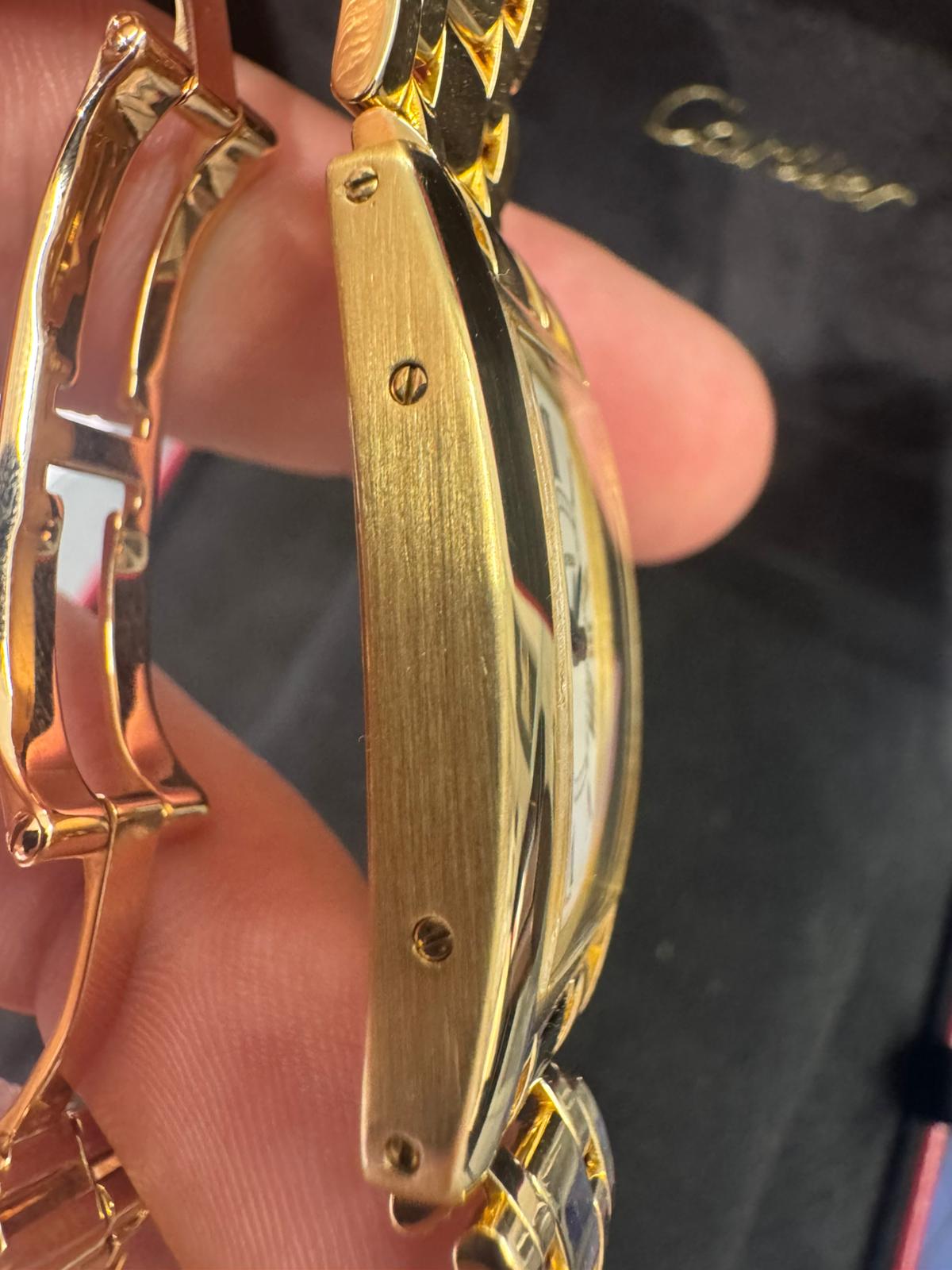 Cartier - Tank Americaine - Ladies Watch - 19.0 MM x 35.0 MM - Yellow Gold - White Dial - W26015K2