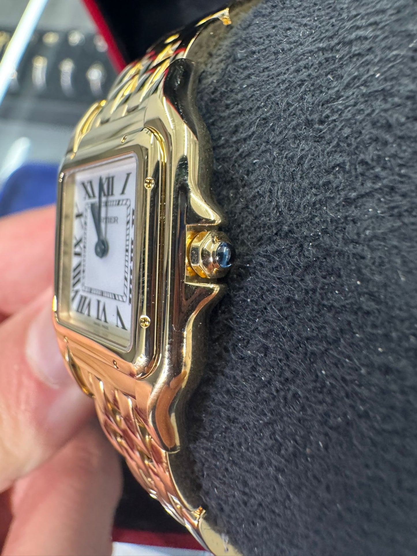 Cartier Panthére De Cartier Yellow Gold (Medium Model) 29 MM x 37 MM - Yellow Gold Bracelet - Yellow Gold Bezel - White Dial - WGPN0058