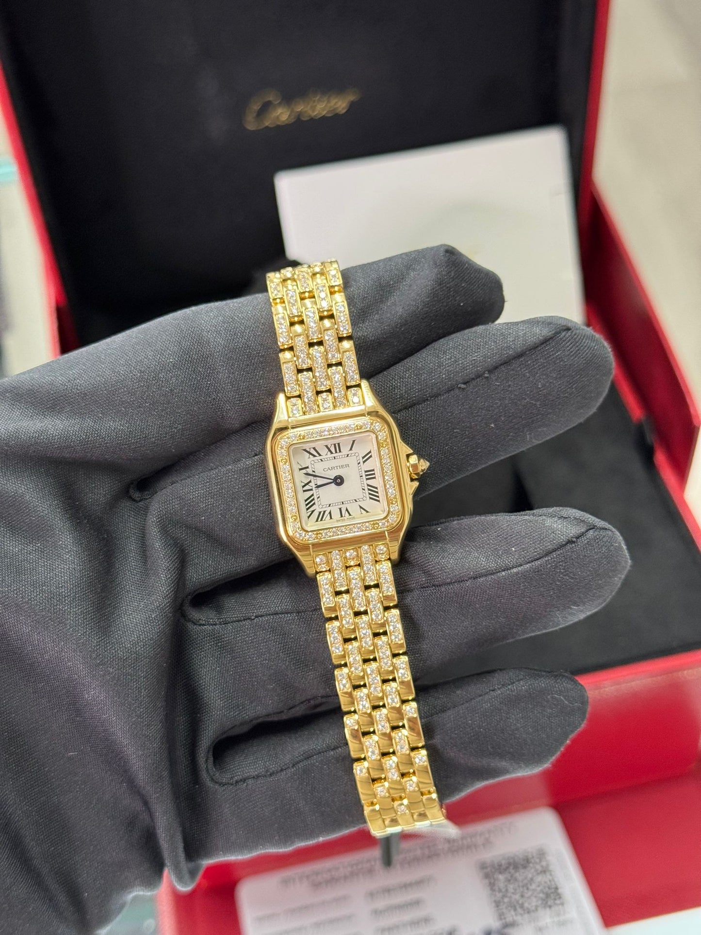 Cartier Panthére De Cartier Yellow Gold and Diamonds (Small Model) - 30.3 MM x 22 MM - Yellow Gold Diamond Bracelet - Yellow Gold Diamond Bezel - Silver Dial - WJPN0059