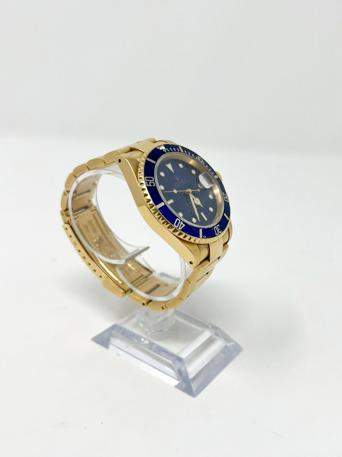 Rolex Yellow Gold Submariner Watch 40 MM - Oyster Bracelet - Blue Dial - 16618 LB
