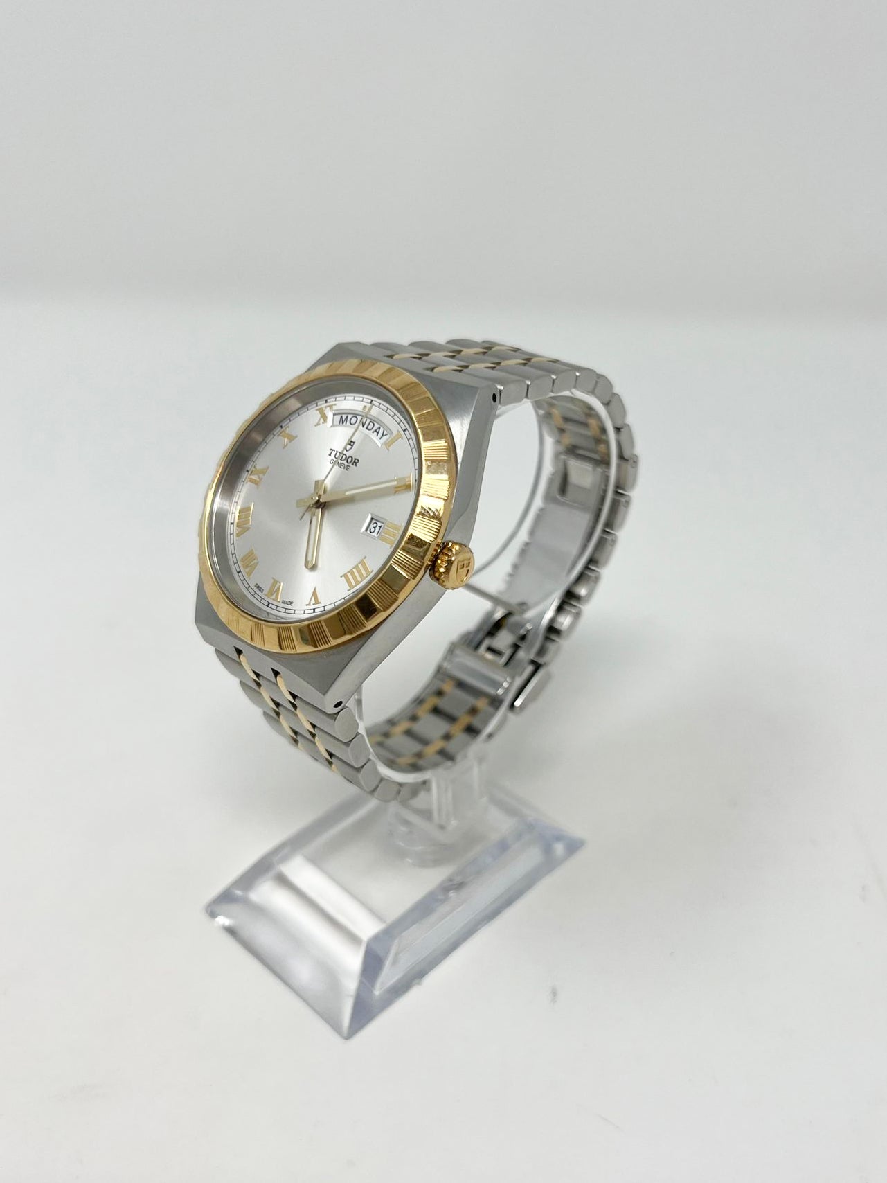 Tudor Royal Stainless Steel 41 MM - Stainless Steel and Yellow Gold Bracelet - Yellow Gold Bezel - Silver Dial - 28603-0001