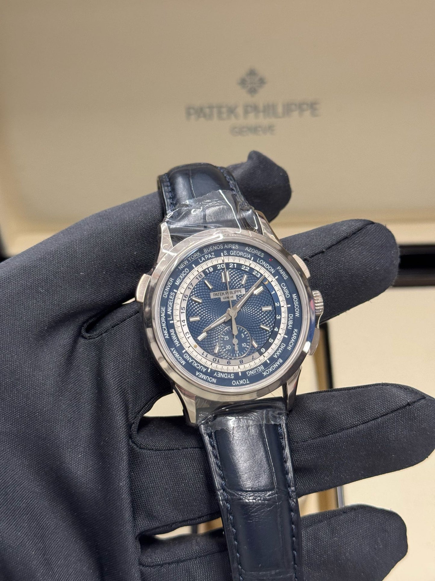Patek Philippe Complications - Chronograph and World Time - 39.5 MM - White Gold - 5930G-010